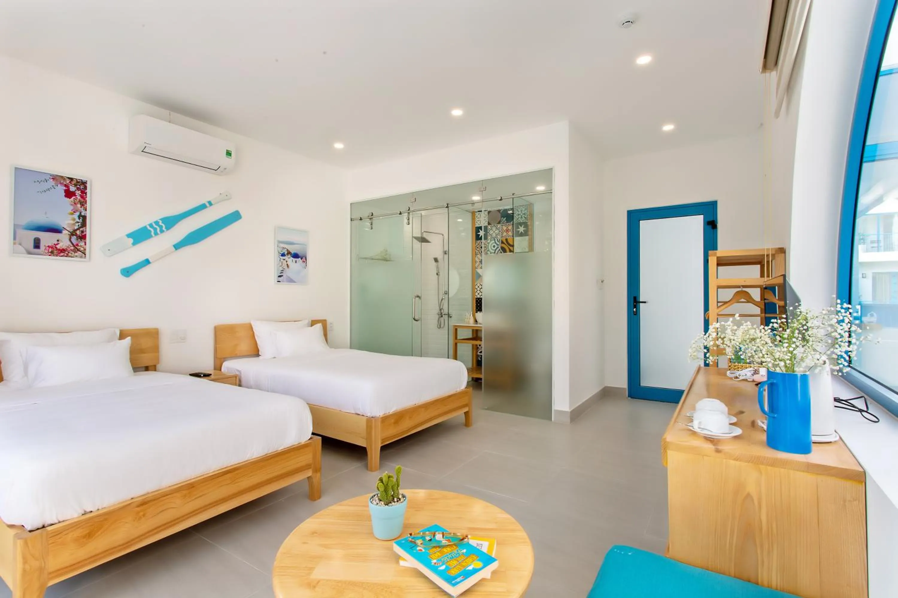 Bed in Santorin HoiAn Villa