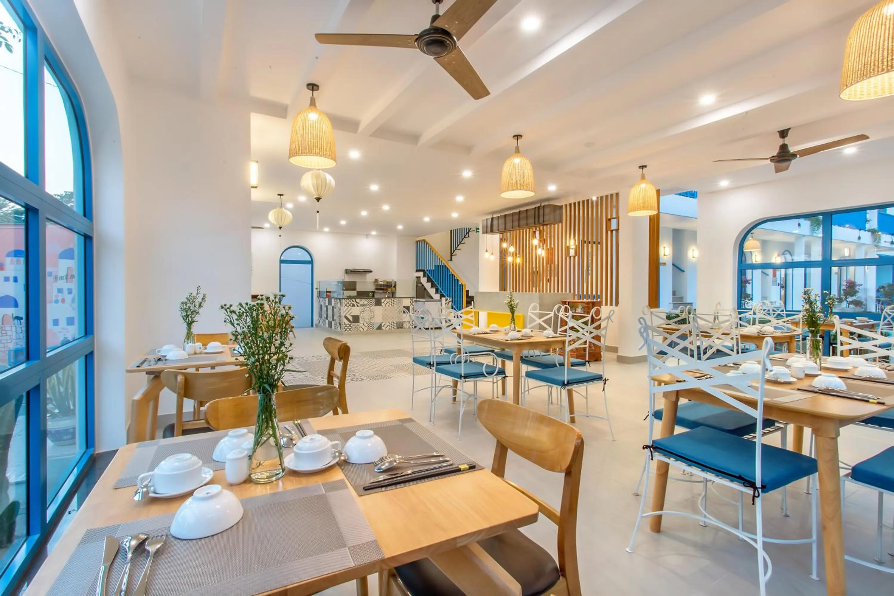 Santorin HoiAn Villa