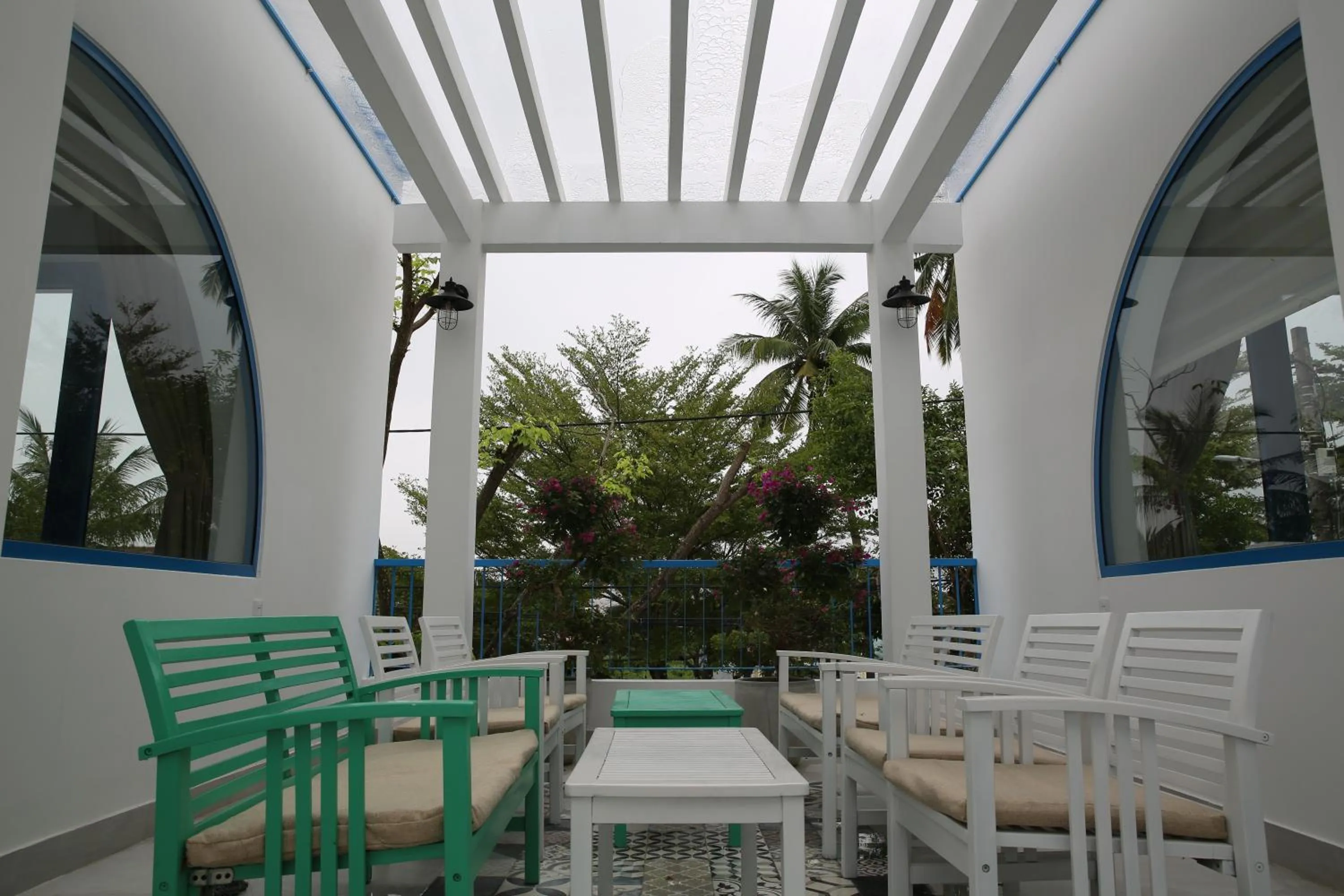 Santorin HoiAn Villa