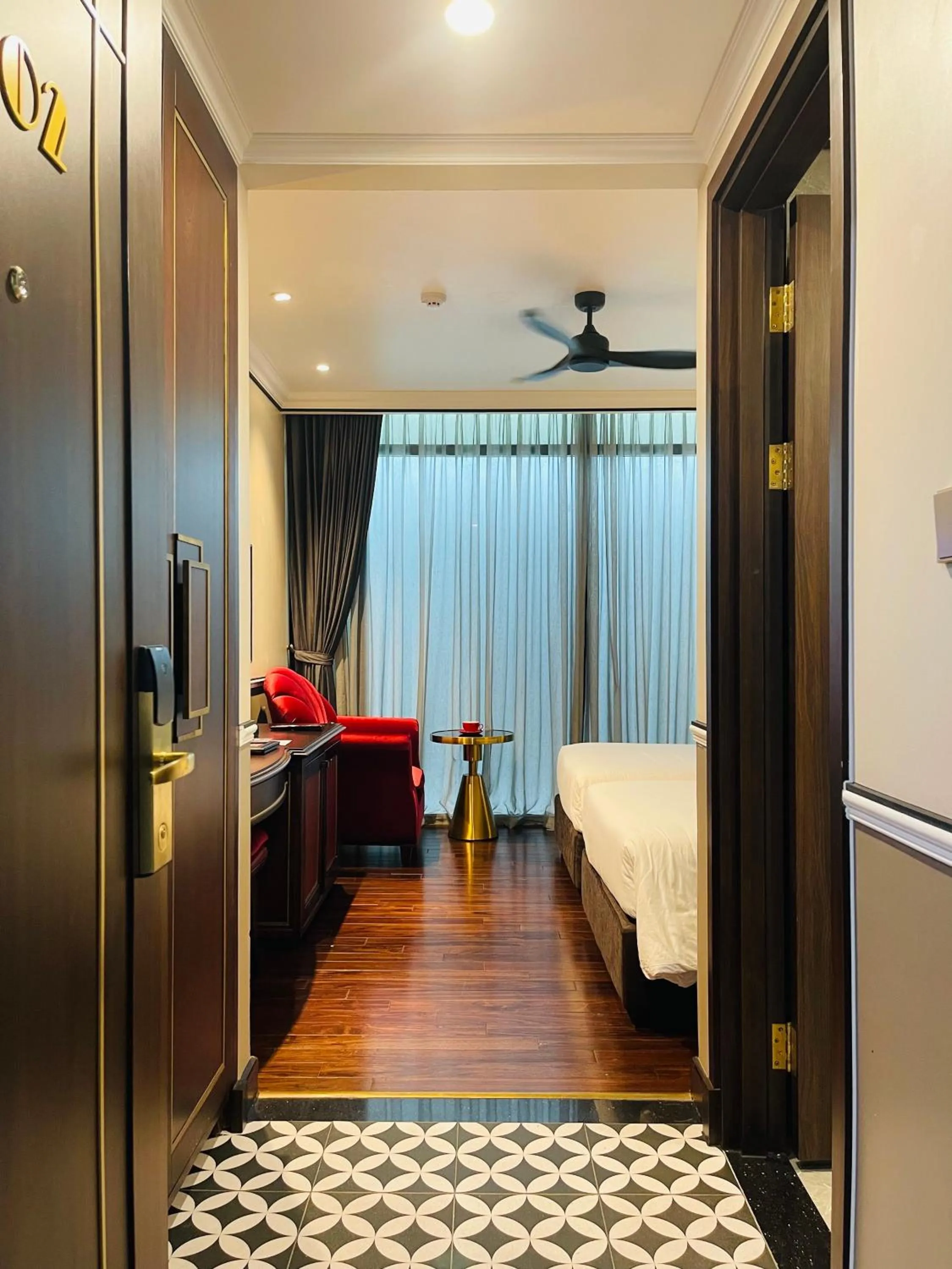 Photo of the whole room, Bed in Hotel du Monde Art