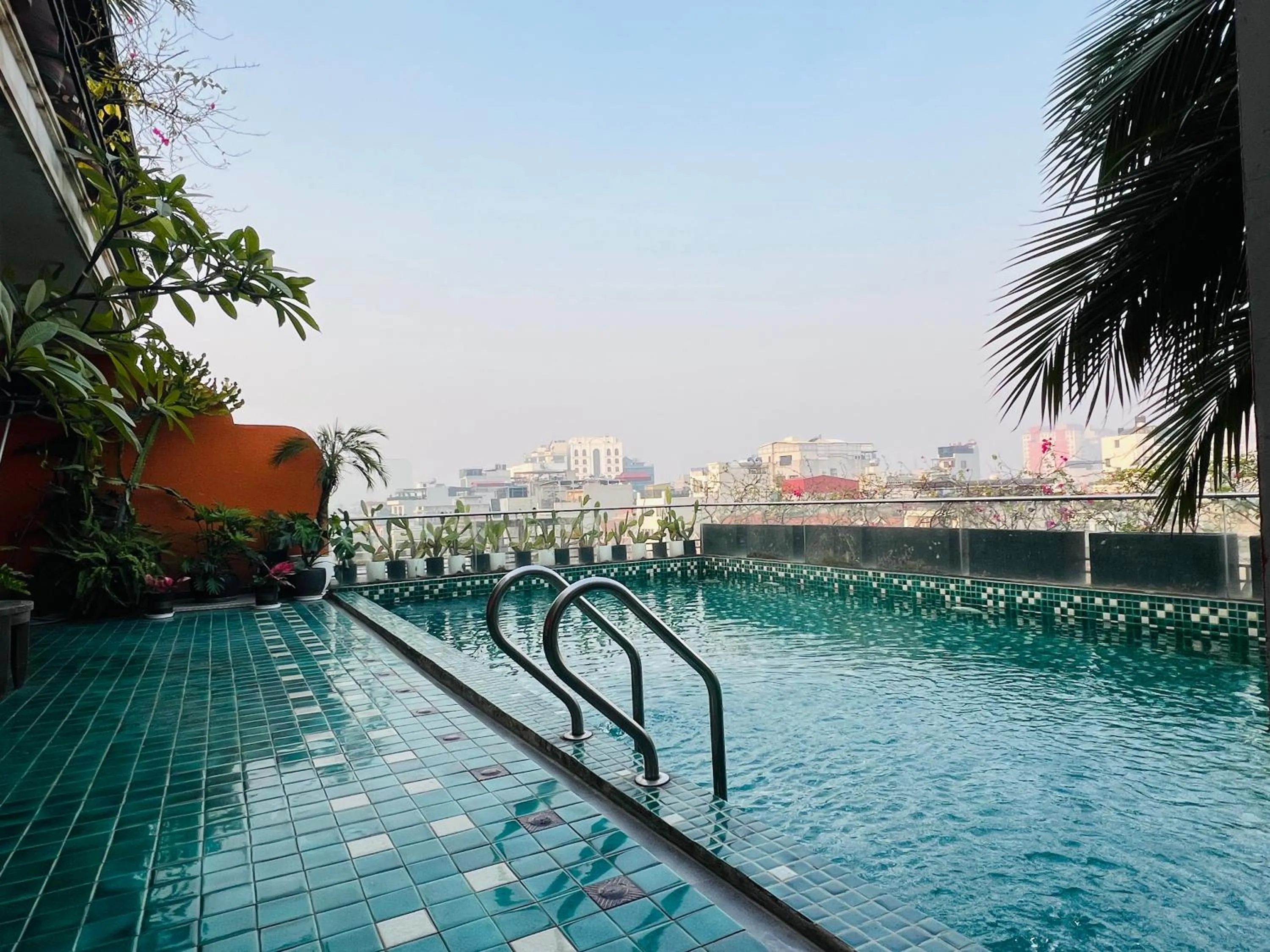 Pool view in Hotel du Monde Art