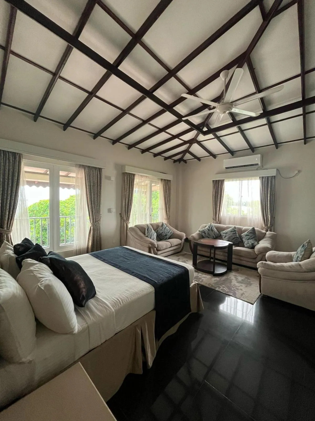 Bed in Nilakma Lagoon