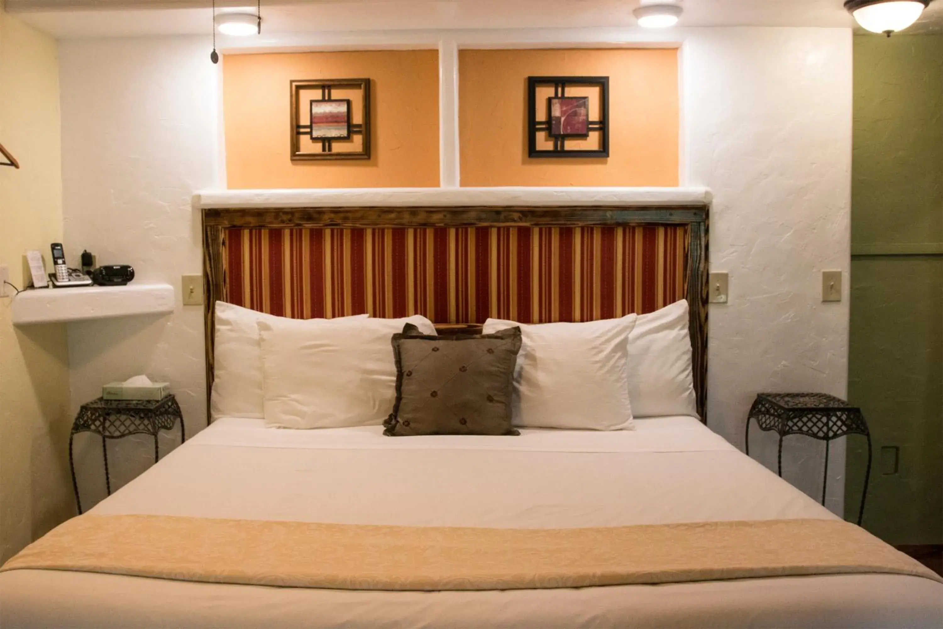 Bedroom, Bed in Chalet Kilauea Bedroom, Bed in Chalet Kilauea