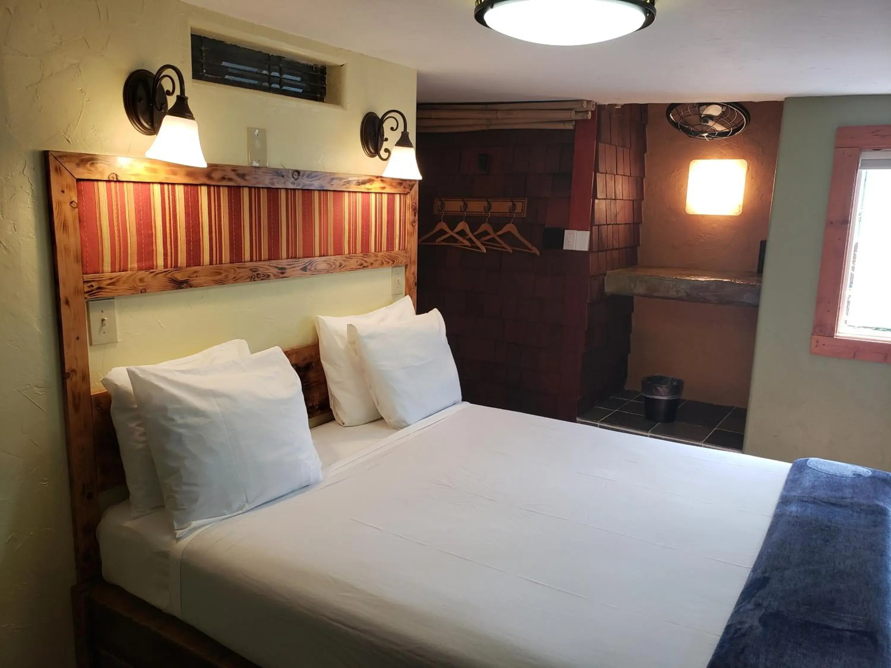 Bedroom, Bed in Chalet Kilauea Bedroom, Bed in Chalet Kilauea