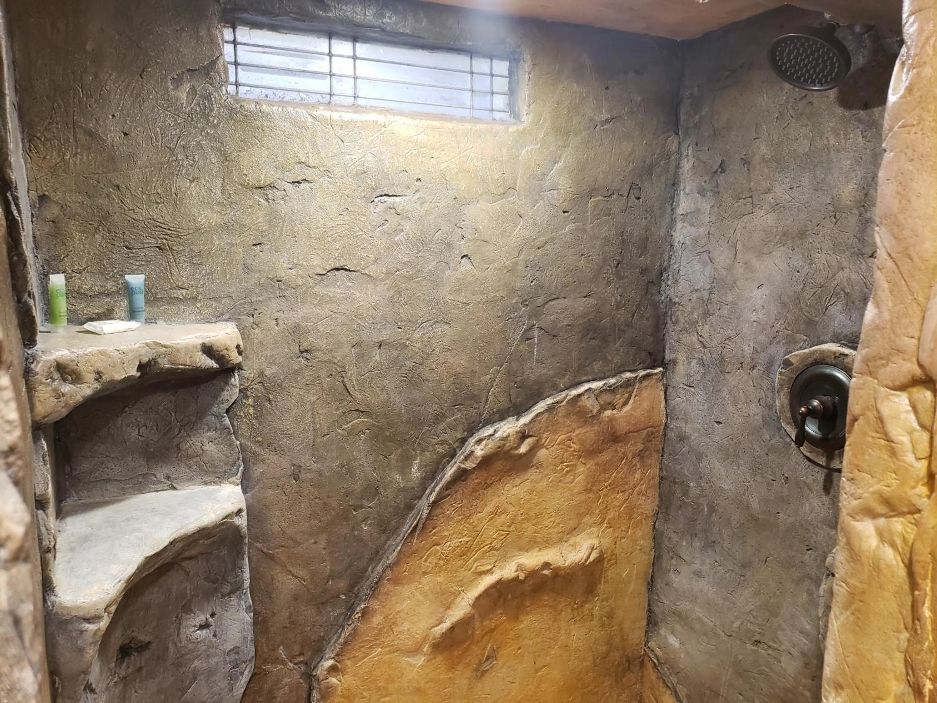 Bathroom in Chalet Kilauea