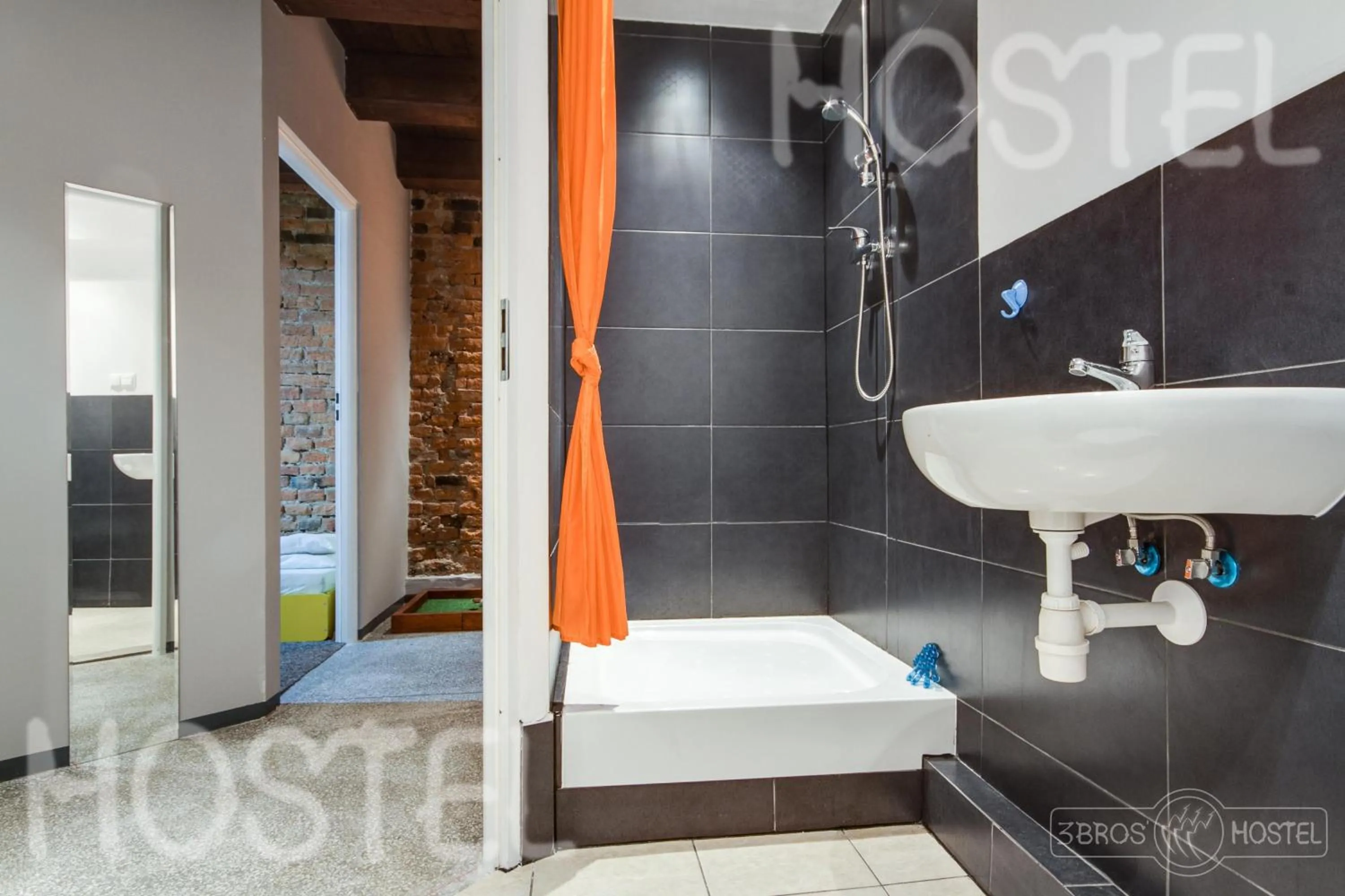 Shower in 3 Bros' Hostel Cieszyn