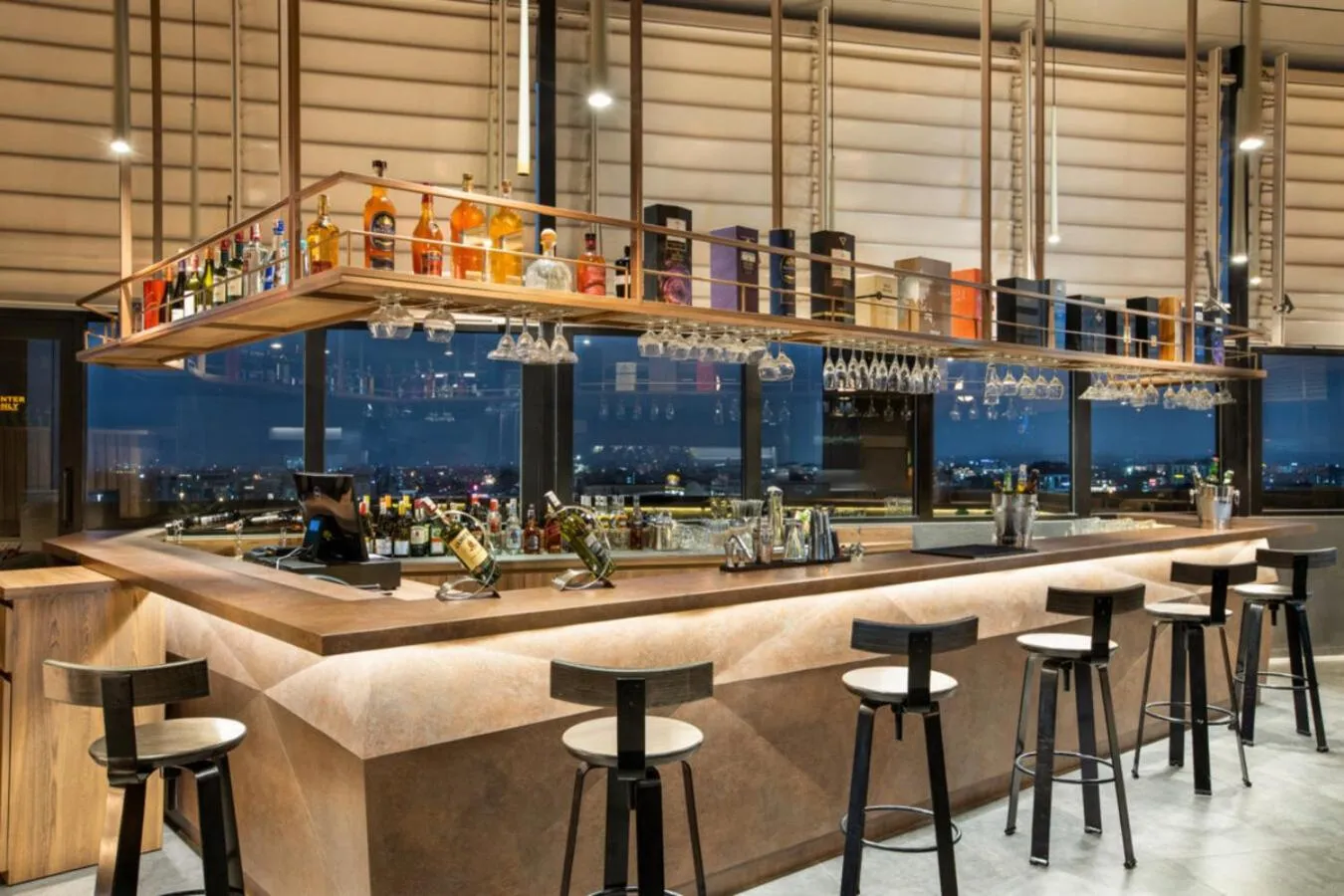 Restaurant/places to eat in PORTA by Ambarrukmo