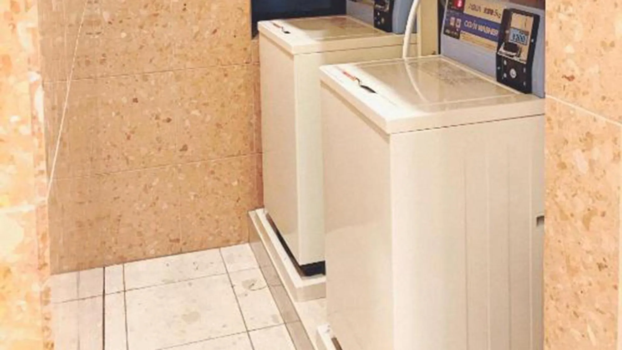 Communal lounge/ TV room in Toyoko Inn Osaka Shinsaibashi Nishi