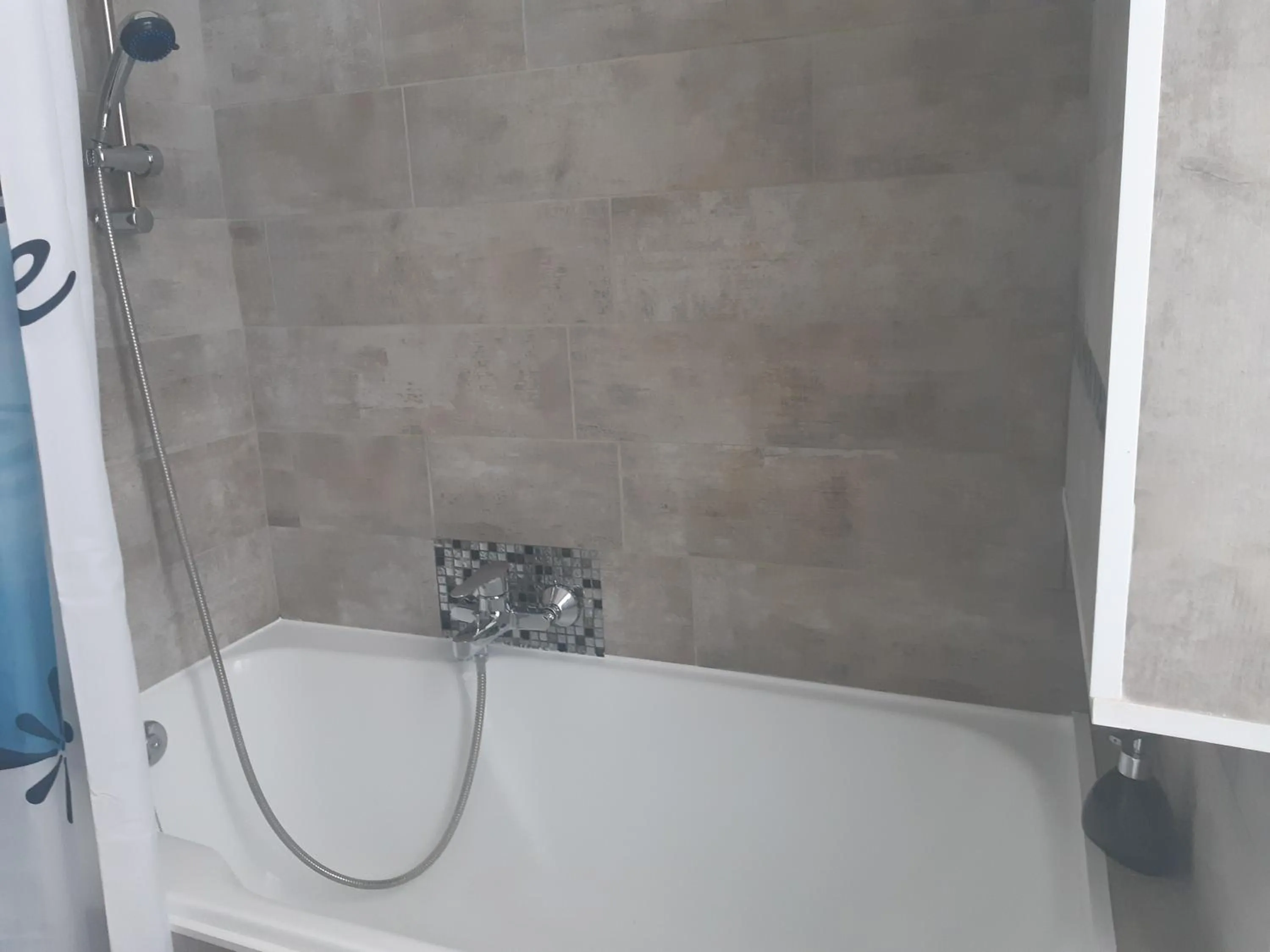 Bathroom in Bed and Breakfast P&P Nîmes-Centre