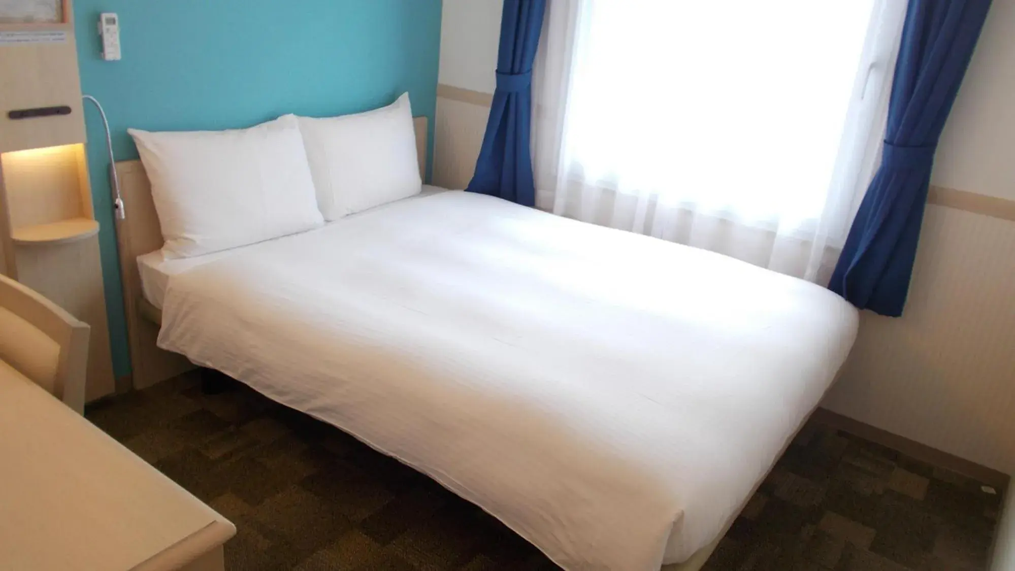 Bedroom, Bed in Toyoko Inn Osaka Tenjinbashi-suji Rokuchome Bedroom, Bed in Toyoko Inn Osaka Tenjinbashi-suji Rokuchome