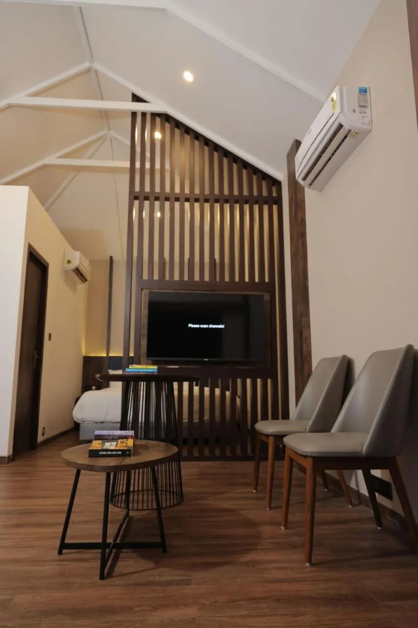 Phoenix Island Resort Poovar