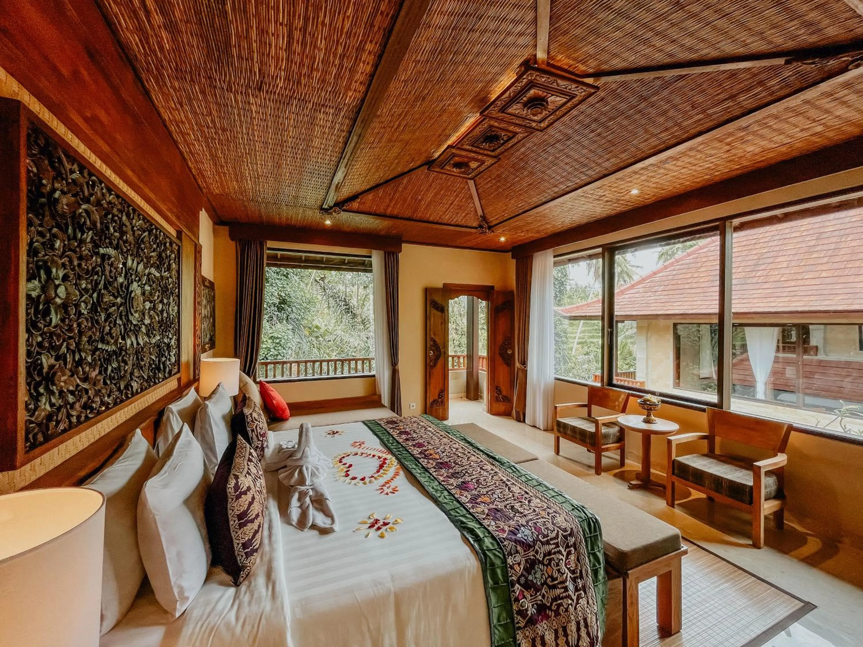 Bed in Sakti Garden Resort & Spa