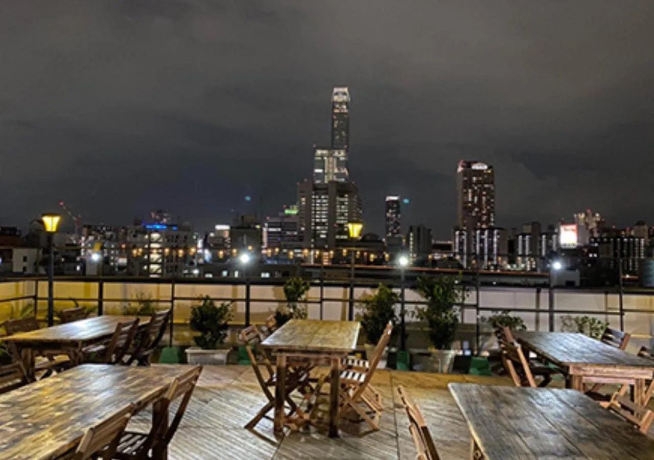 Restaurant/places to eat in Residence Saku