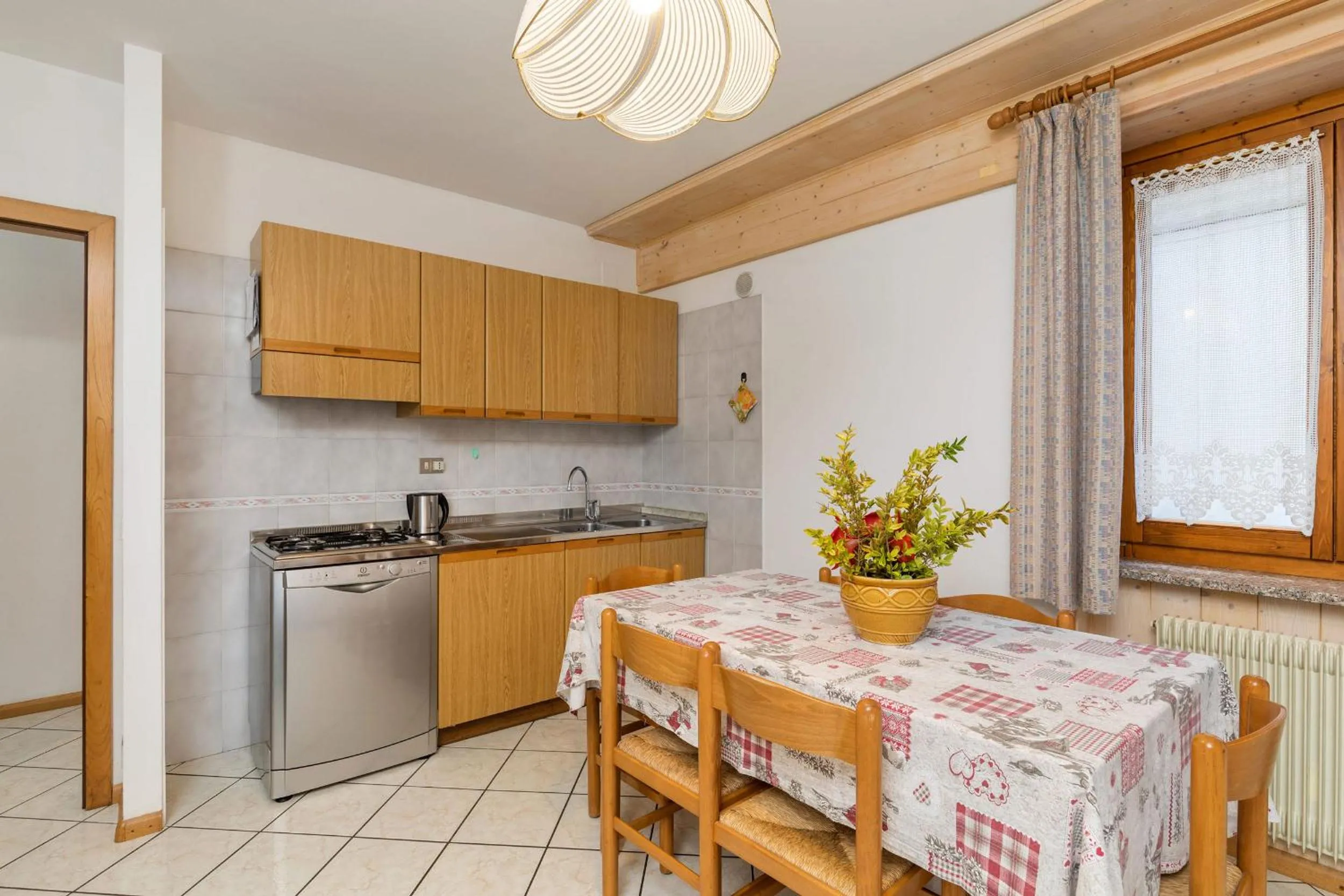 Kitchen or kitchenette in Appartamenti Residenza Pineta