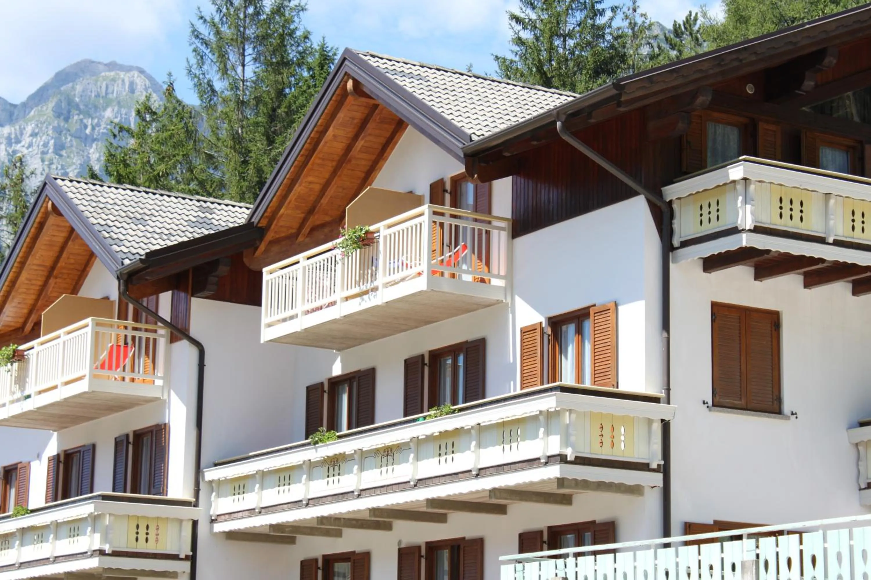 Property building in Appartamenti Residenza Pineta