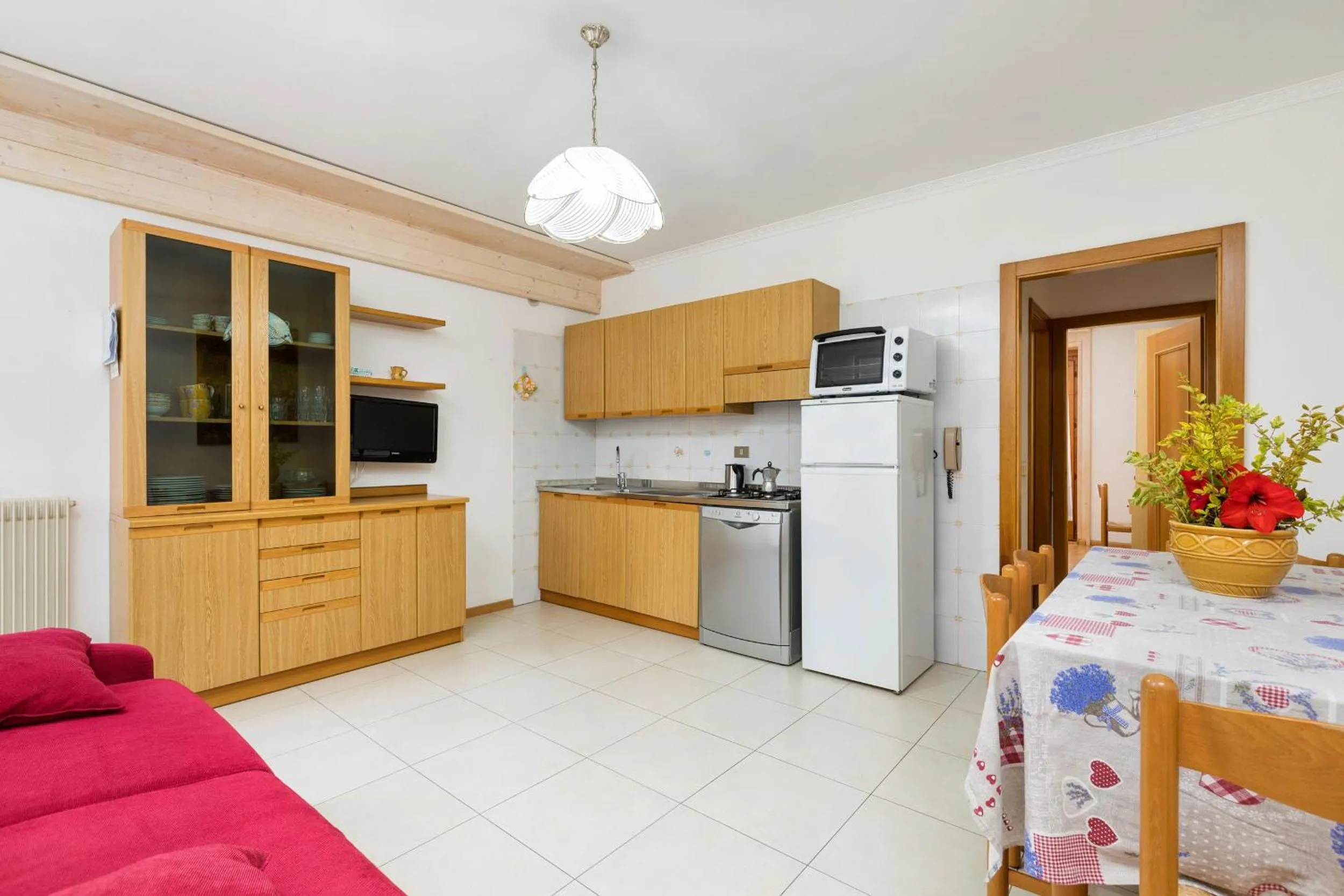 Kitchen or kitchenette in Appartamenti Residenza Pineta