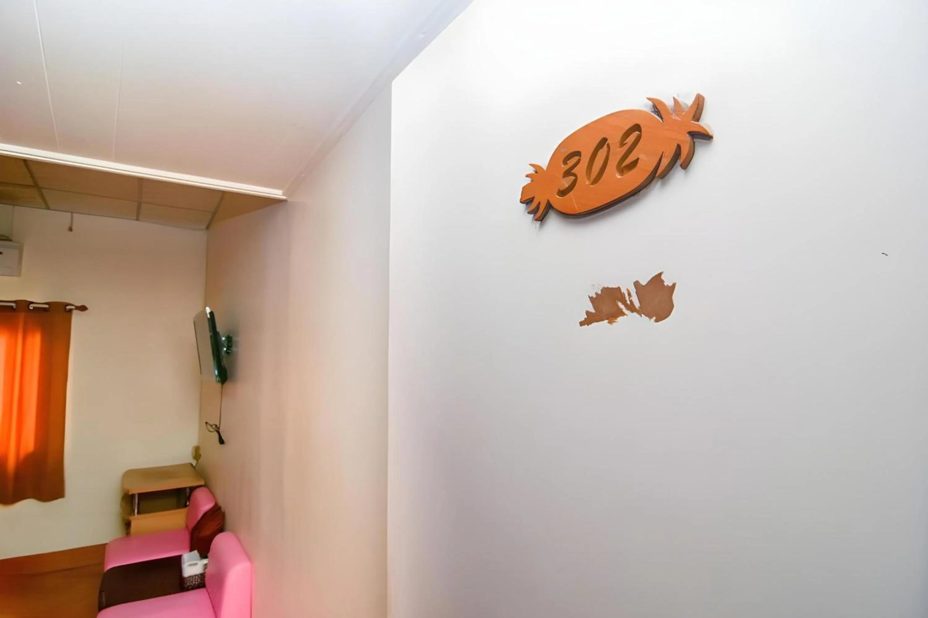 Bedroom in OYO 534 Phasuk Hotel