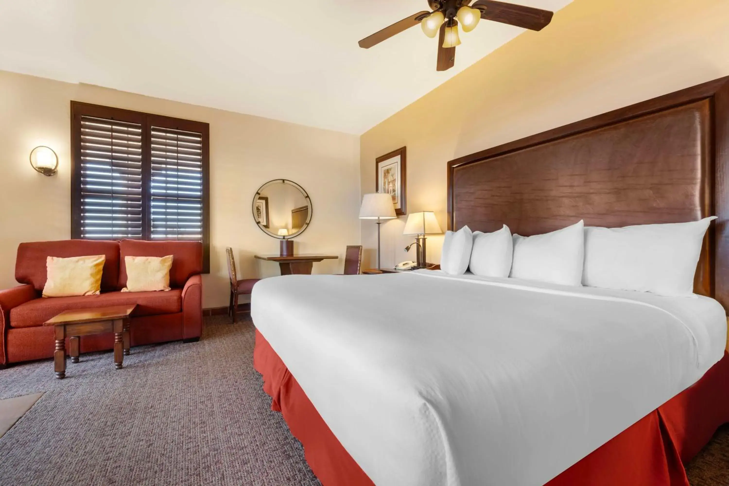 Bedroom, Bed in Best Western Plus Hacienda Hotel Old Town Bedroom, Bed in Best Western Plus Hacienda Hotel Old Town