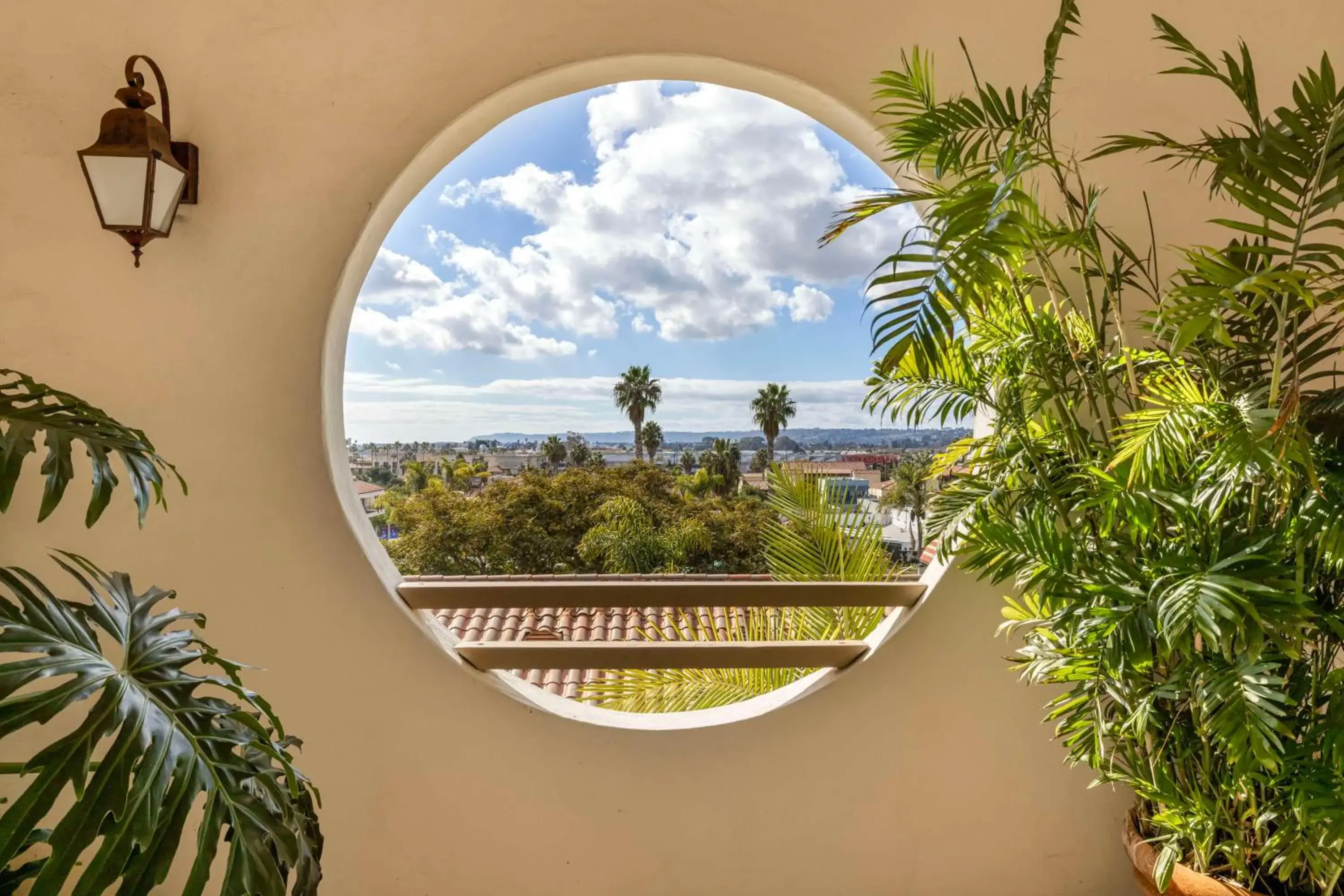 Bedroom in Best Western Plus Hacienda Hotel Old Town Bedroom in Best Western Plus Hacienda Hotel Old Town