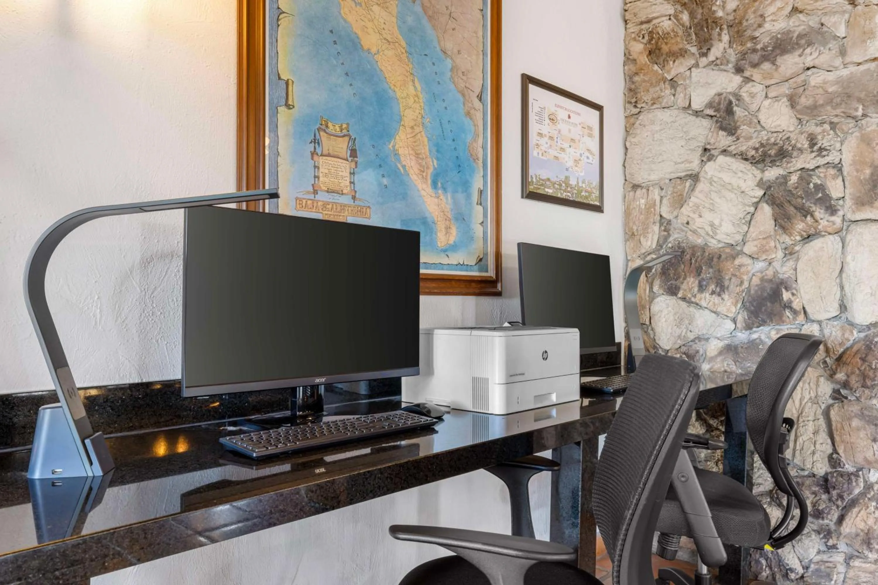 Business facilities in Best Western Plus Hacienda Hotel Old Town