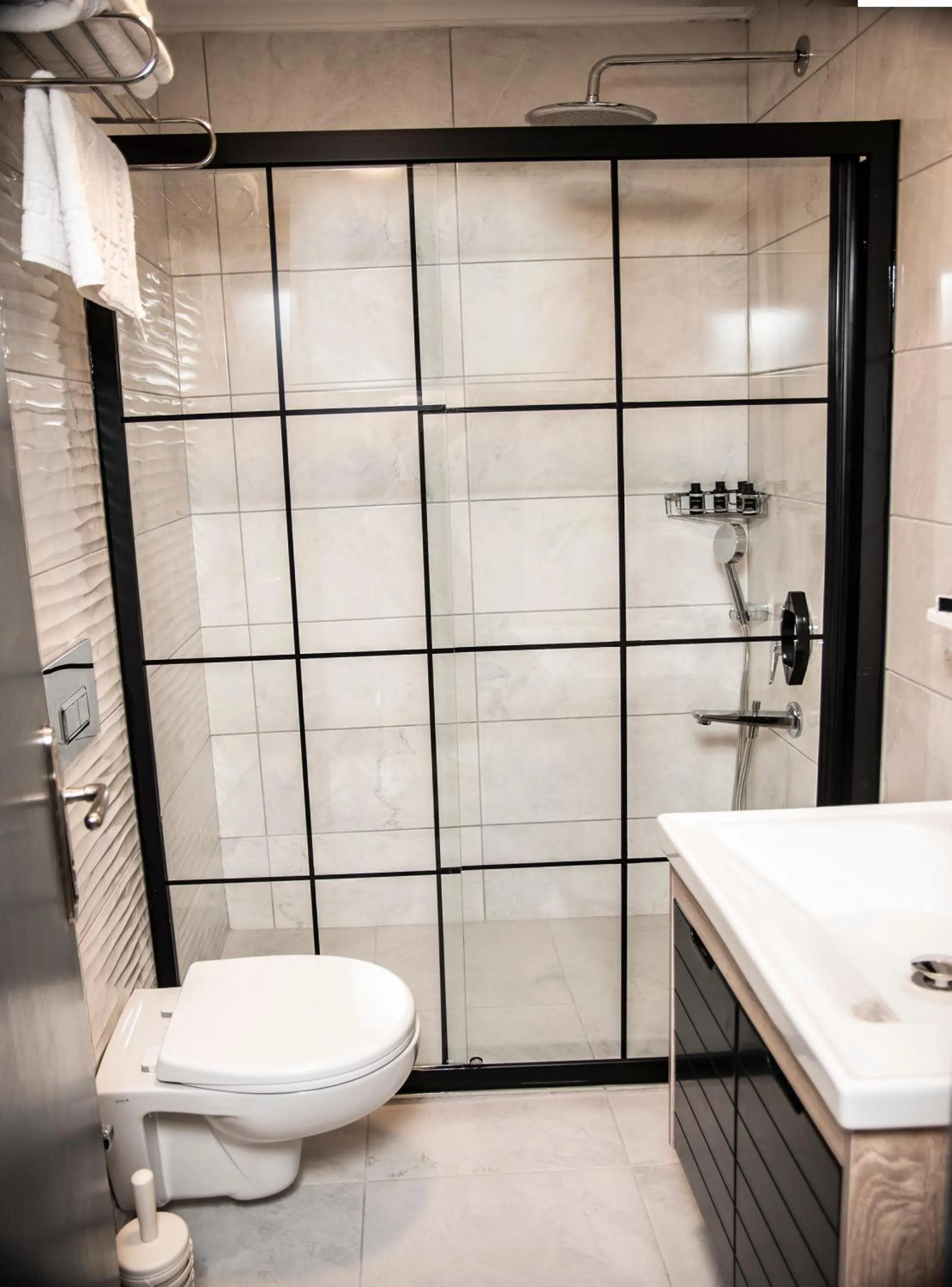 Shower in Blue Bay Beach Hotel