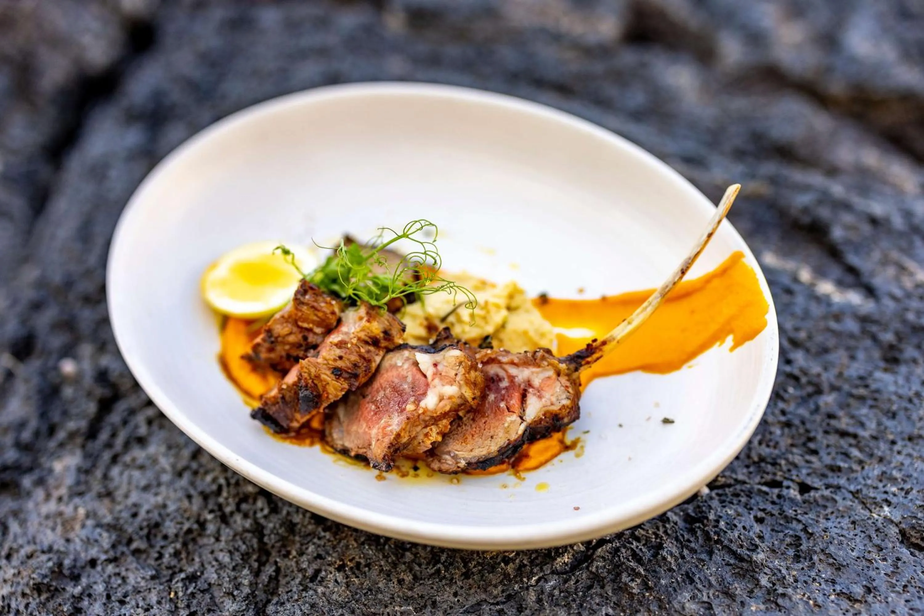 Restaurant/places to eat in OUTRIGGER Kona Resort and Spa