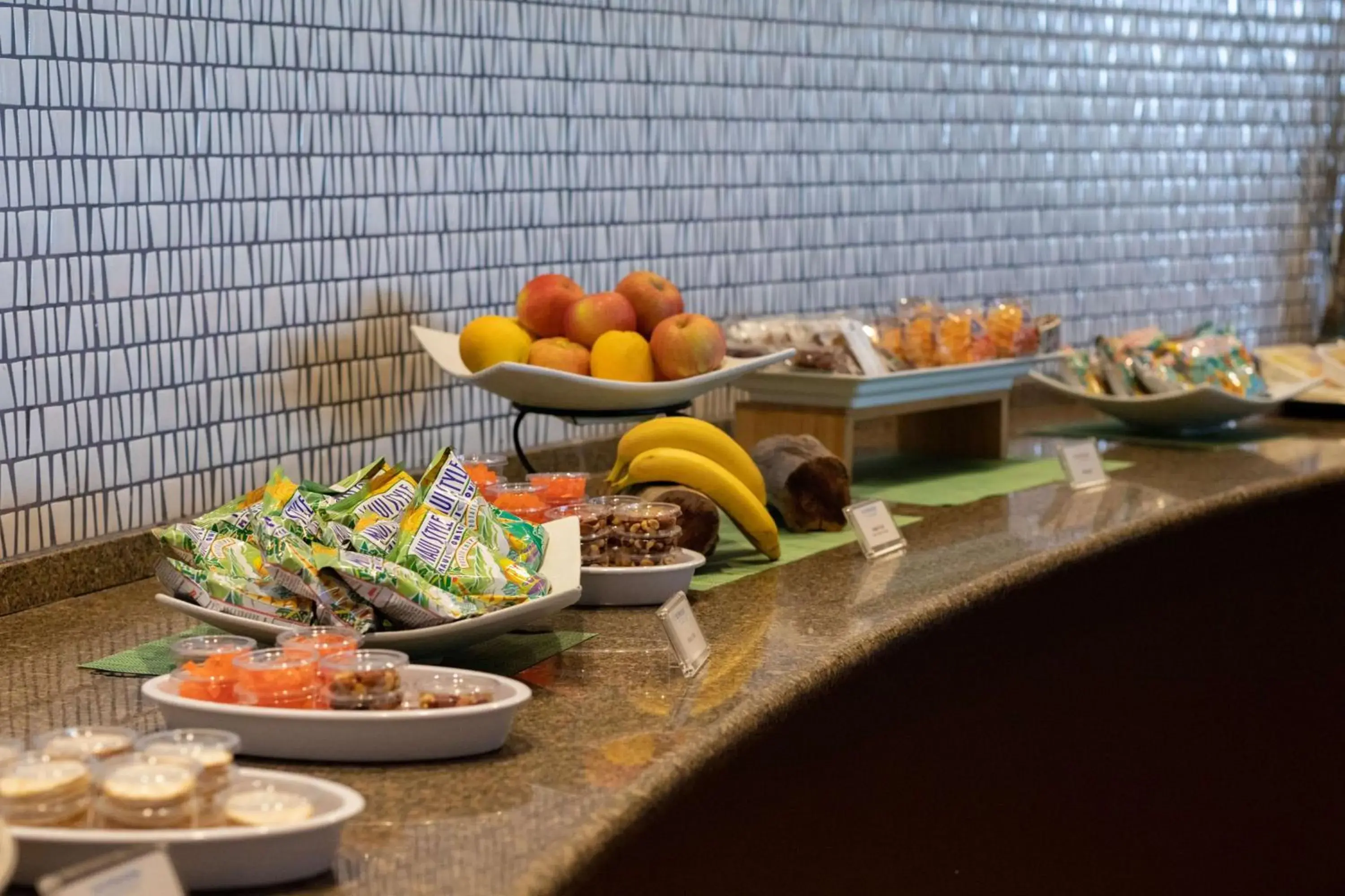 Lounge or bar in OUTRIGGER Kona Resort and Spa Lounge or bar in OUTRIGGER Kona Resort and Spa