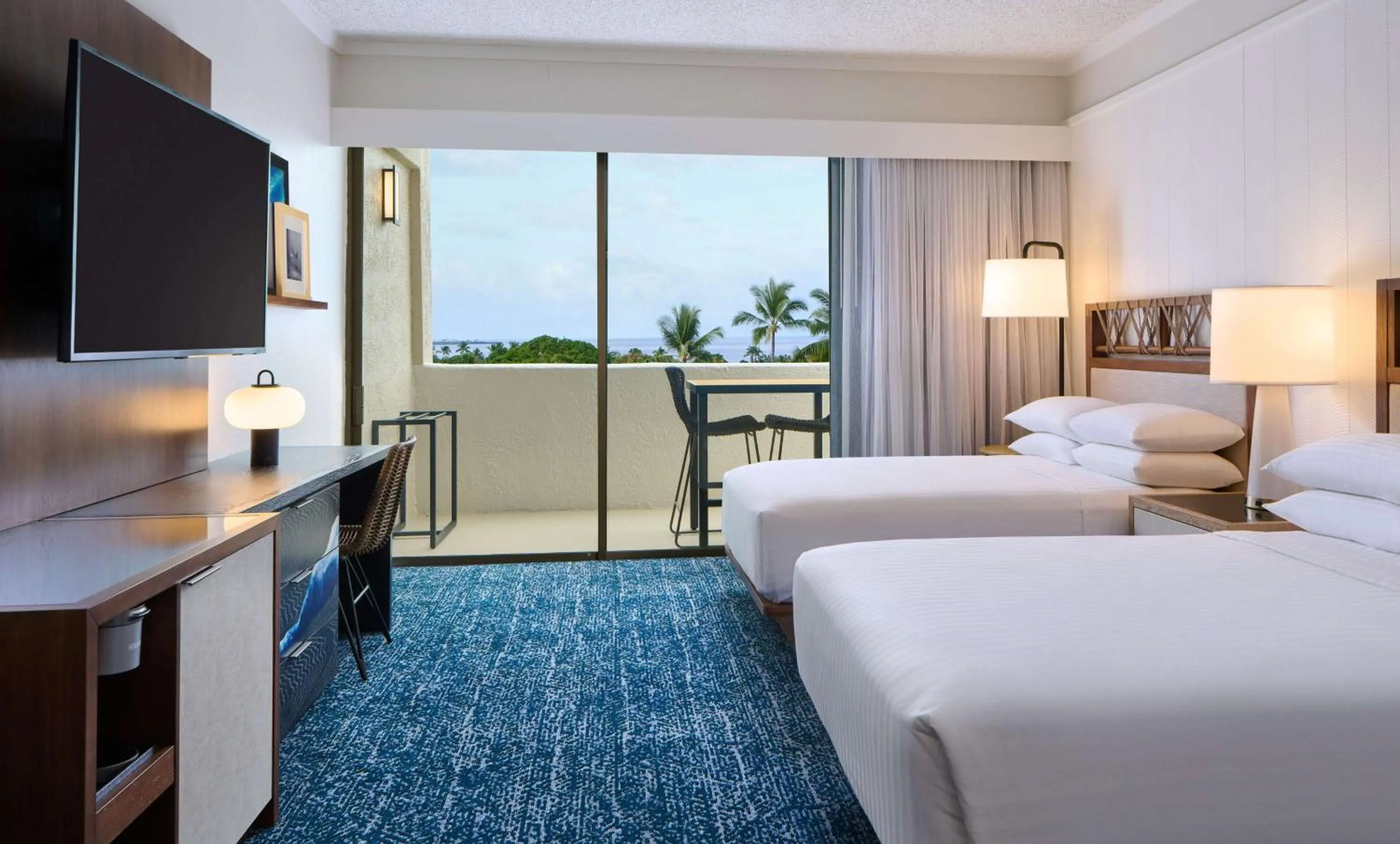 Bedroom, Bed in OUTRIGGER Kona Resort and Spa