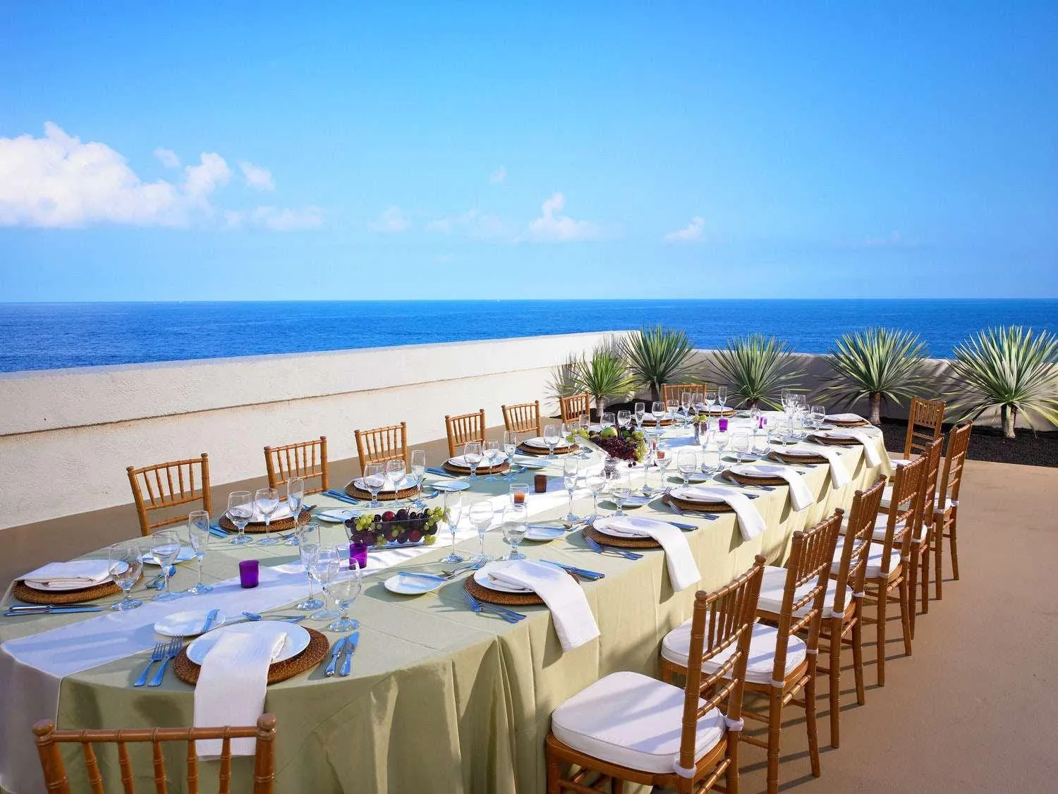 wedding in OUTRIGGER Kona Resort and Spa