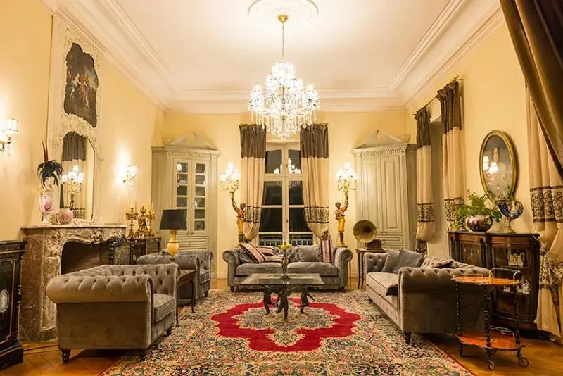 Lounge or bar in Chateau du Bec du Gave Lounge or bar in Chateau du Bec du Gave