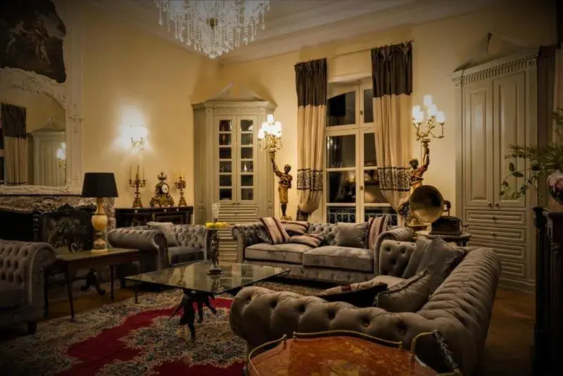 Lounge or bar in Chateau du Bec du Gave Lounge or bar in Chateau du Bec du Gave