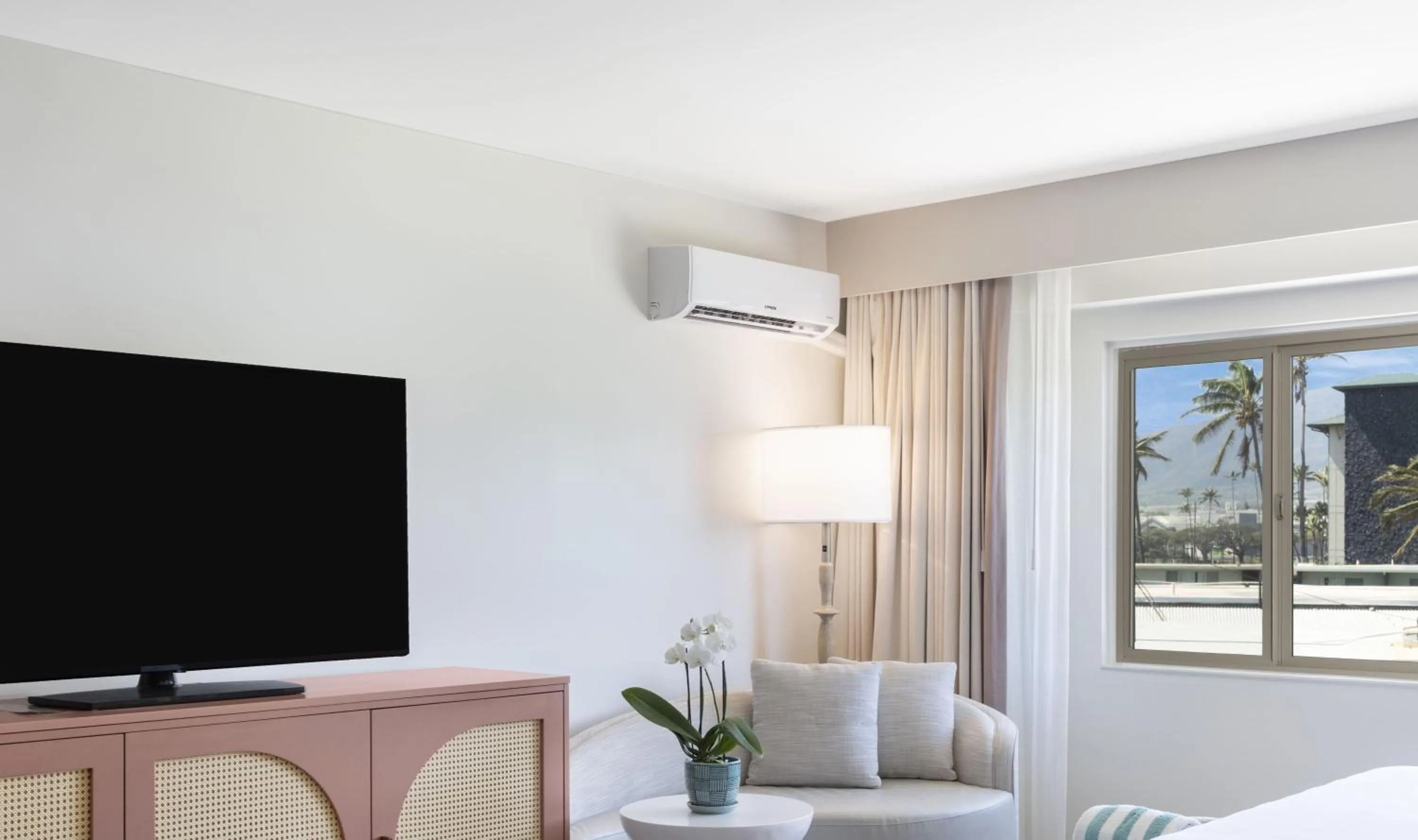 Decorative detail in Maui Seaside Hotel