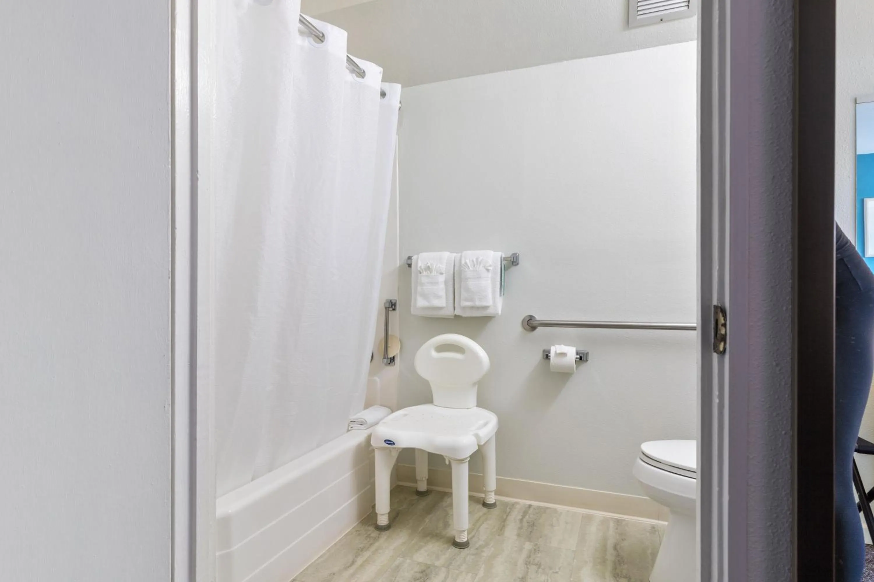 Bathroom in Maui Seaside Hotel