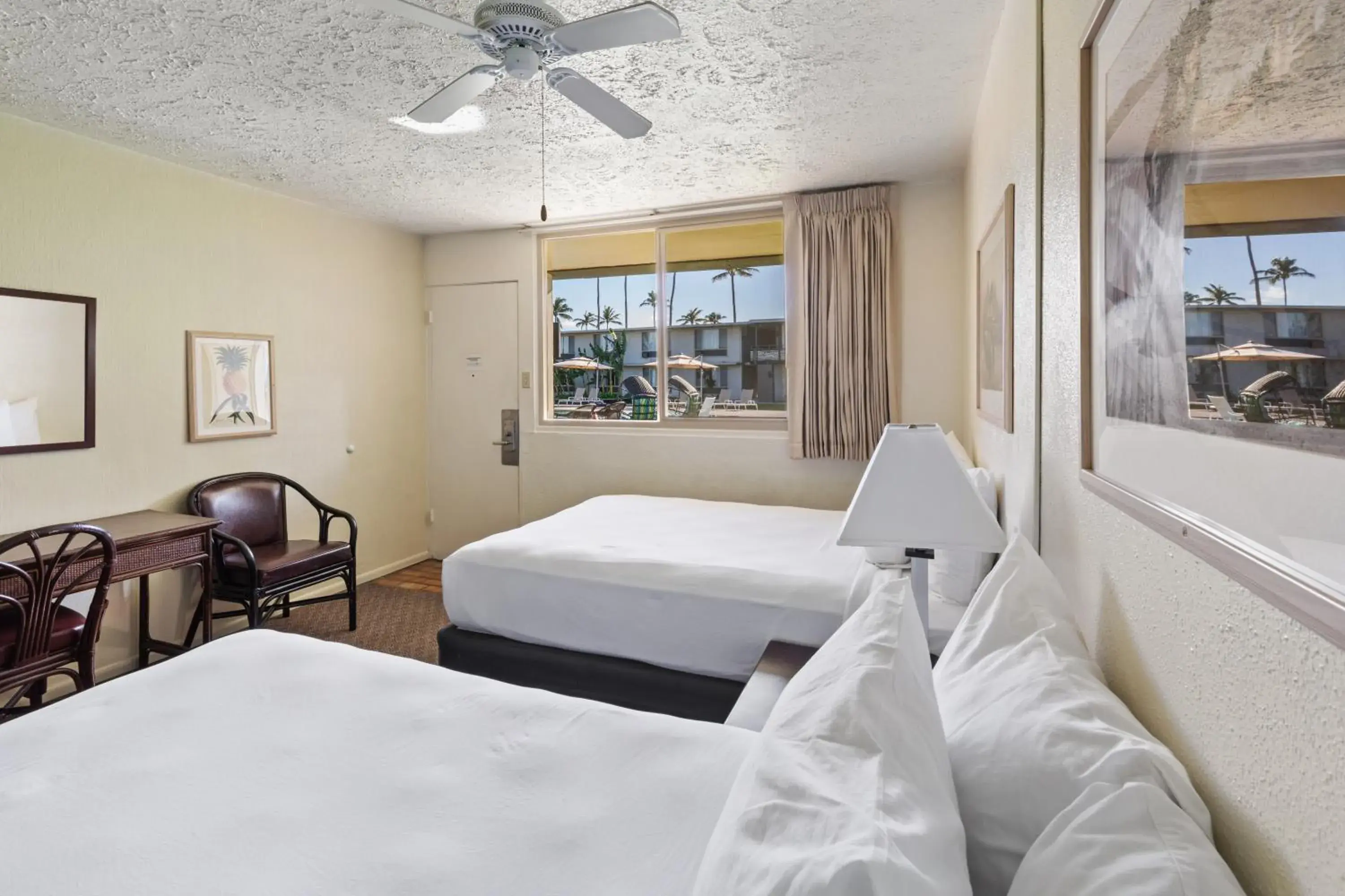 Bed in Maui Seaside Hotel Bed in Maui Seaside Hotel