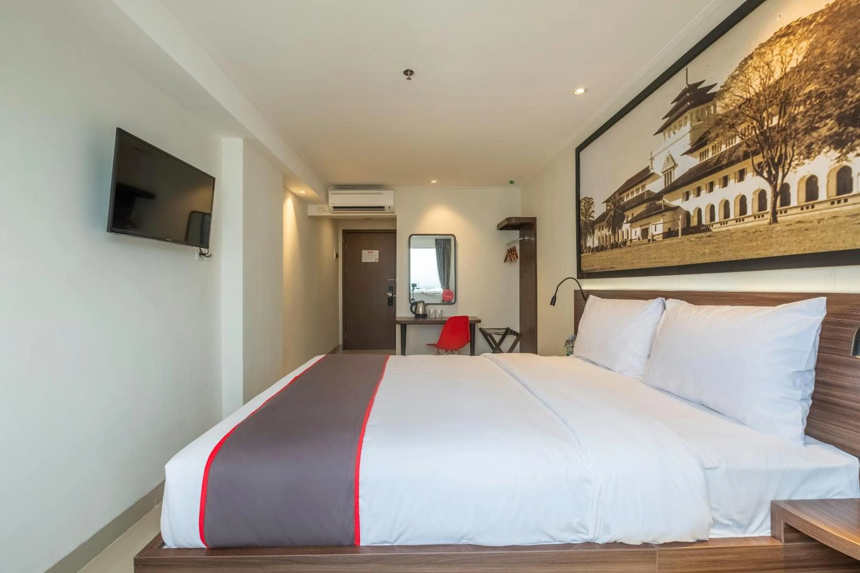 Bedroom, Bed in Collection O Hotel Pasar Baru Heritage