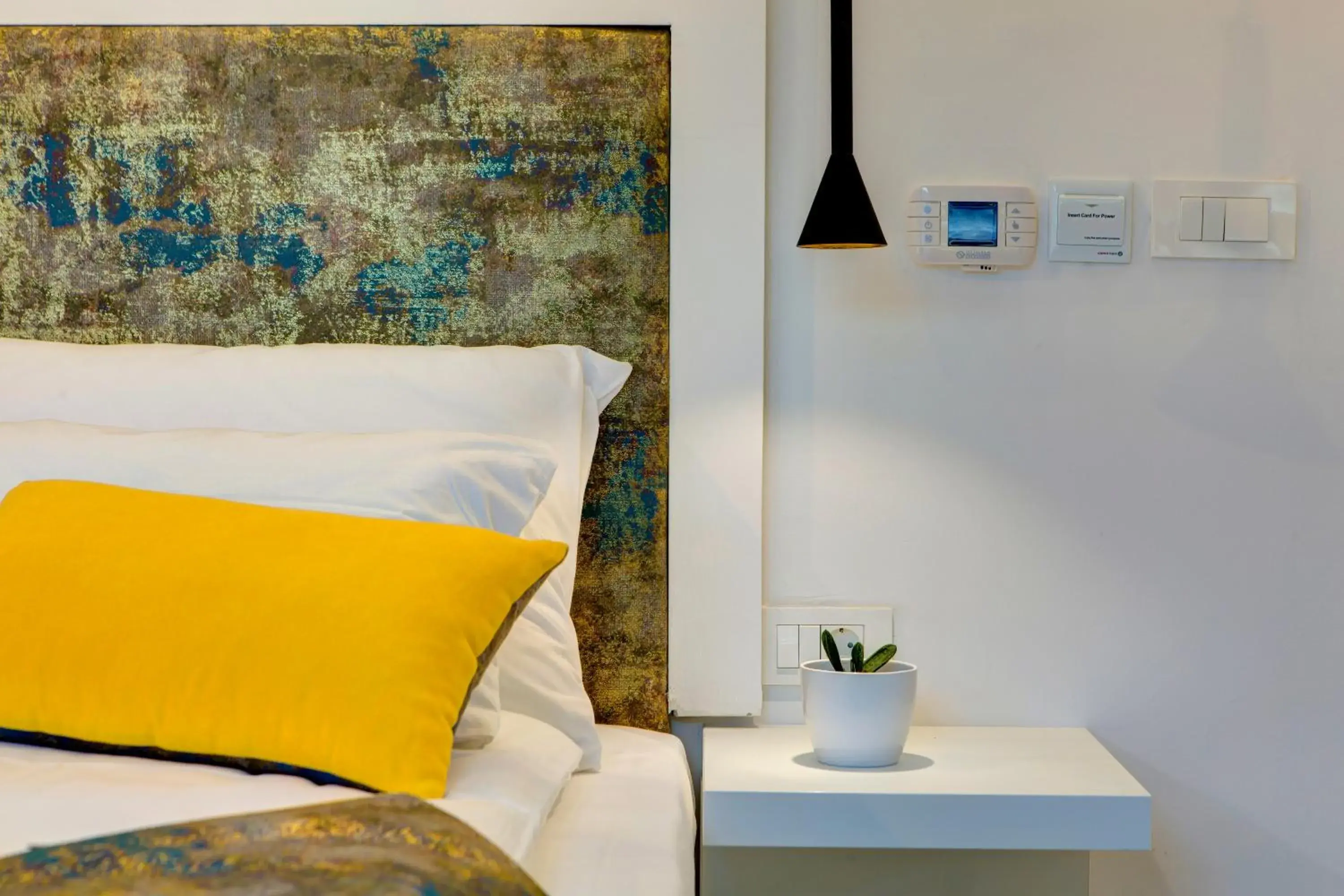 Deluxe Double or Twin Room with City View - single occupancy in Diamond Rain Boutique Hotel Deluxe Double or Twin Room with City View - single occupancy in Diamond Rain Boutique Hotel