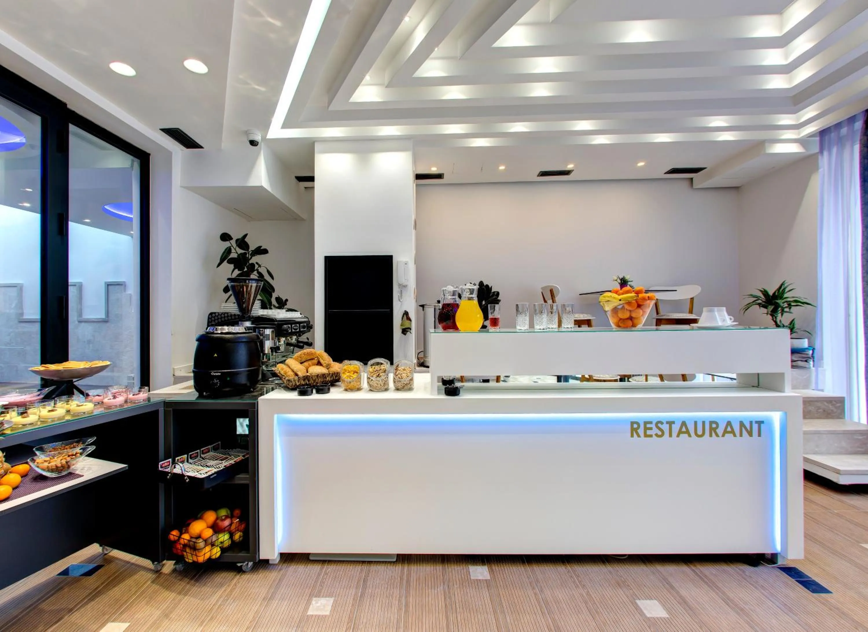 Restaurant/places to eat in Diamond Rain Boutique Hotel