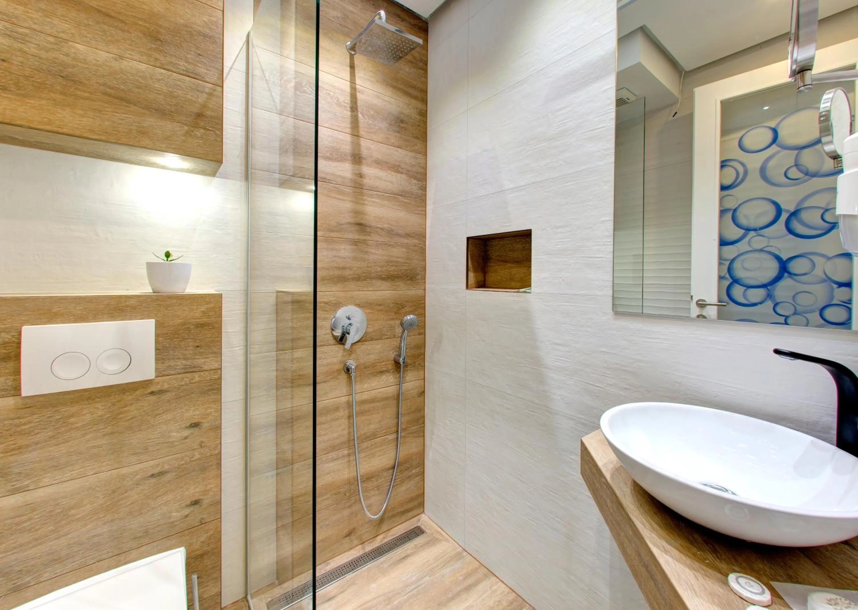 Bathroom in Diamond Rain Boutique Hotel