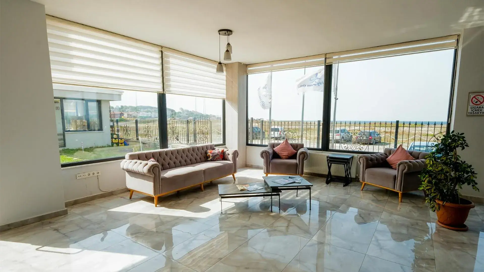 Lobby or reception in Yalıköy Deniz Otel Istanbul Lobby or reception in Yalıköy Deniz Otel Istanbul