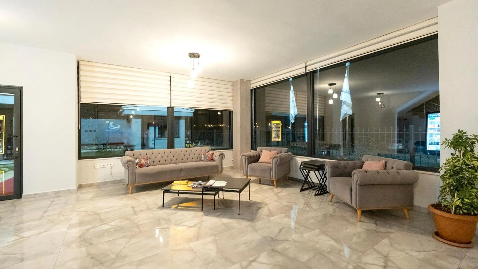 Lobby or reception in Yalıköy Deniz Otel Istanbul