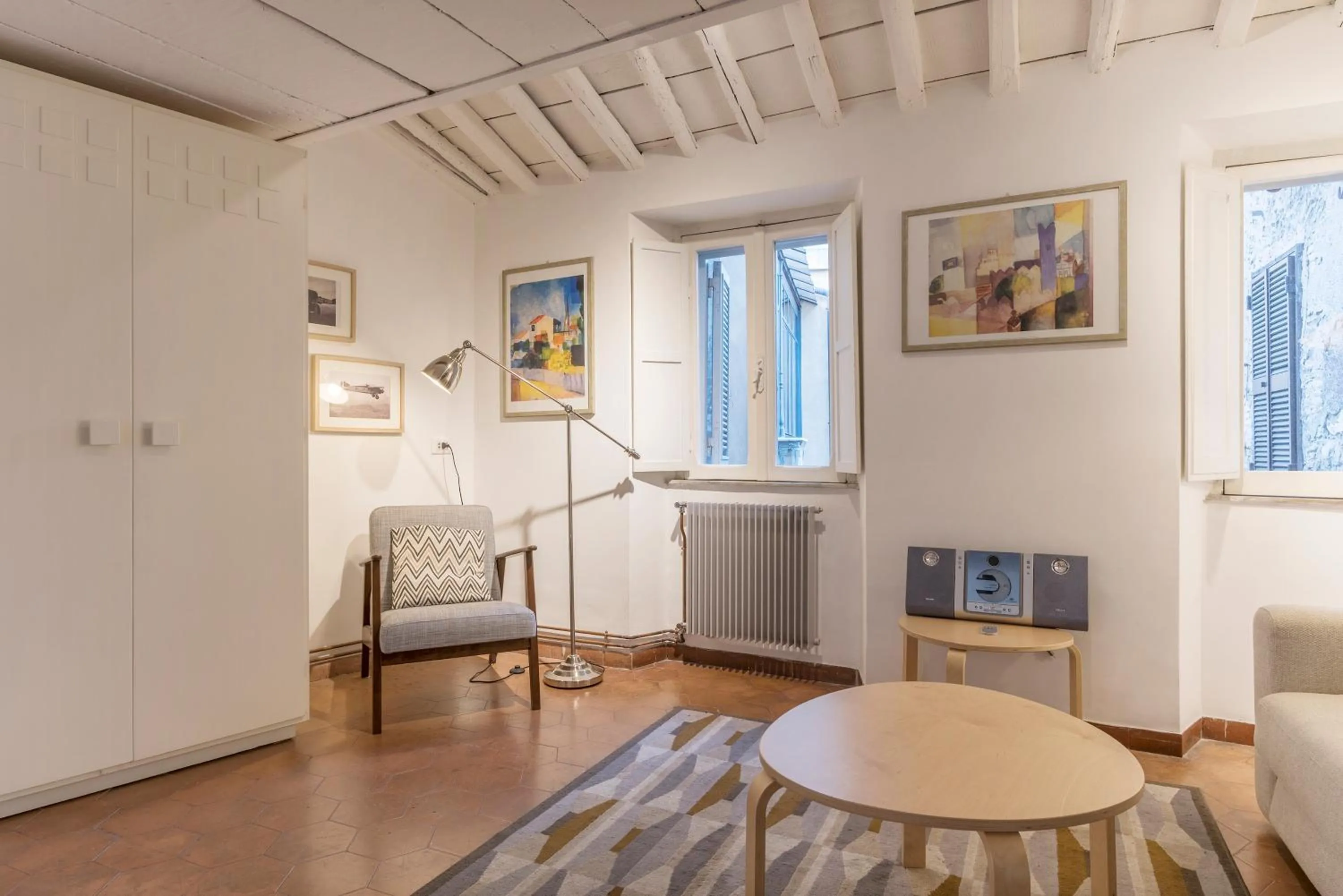 Living room in GuestHost - Charming Loft Navona