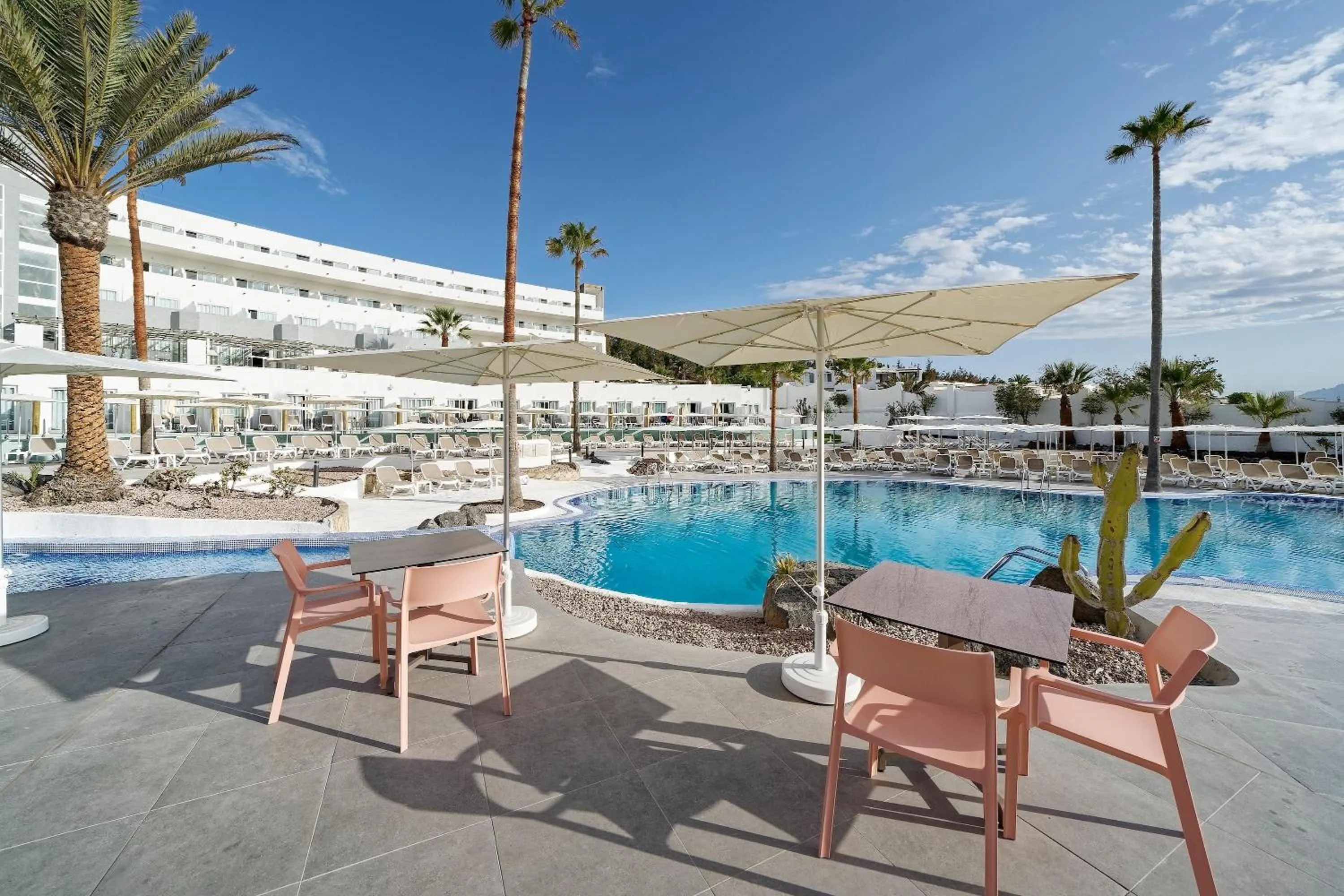 Swimming pool in BLUESEA Golden Beach