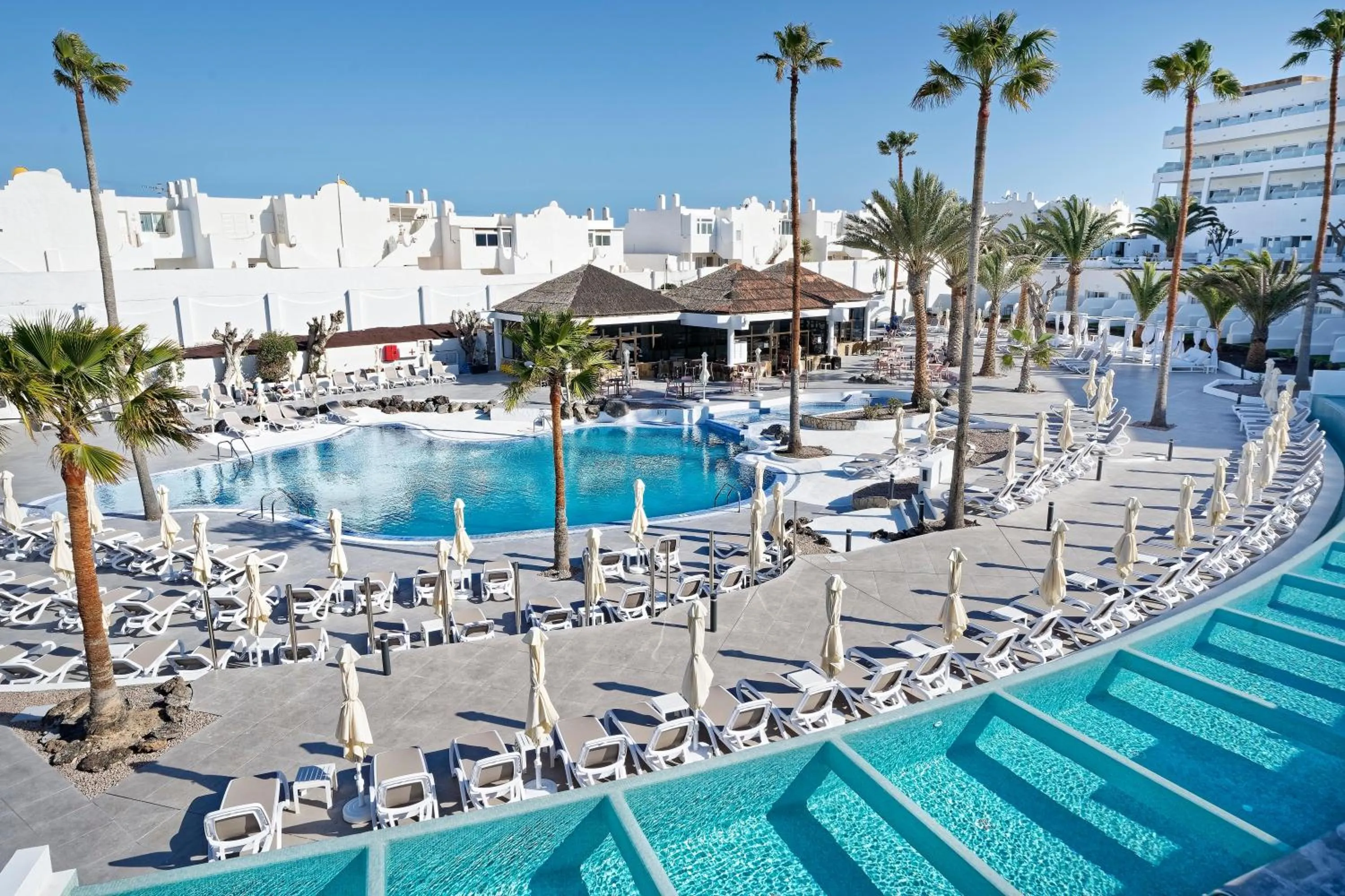 Swimming pool in Labranda Golden Beach