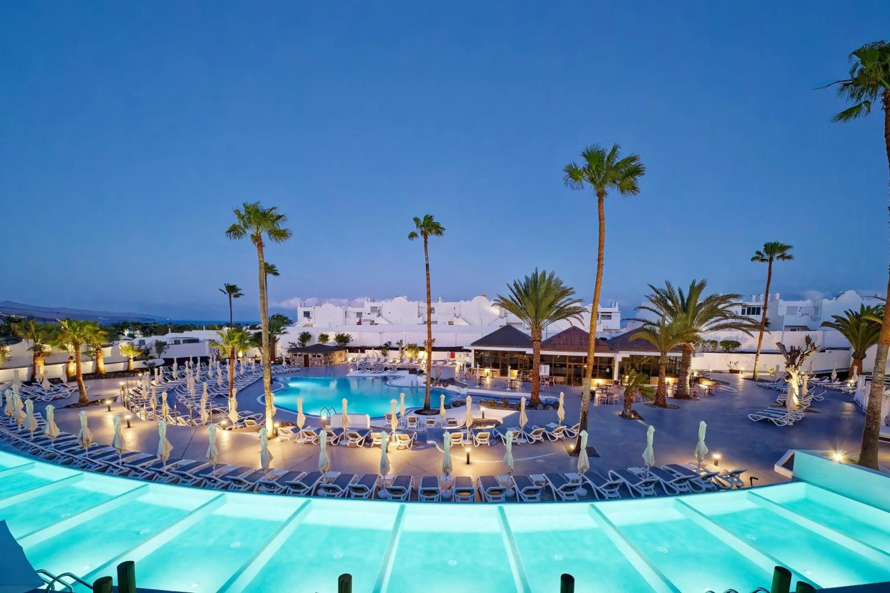 Swimming pool in Labranda Golden Beach