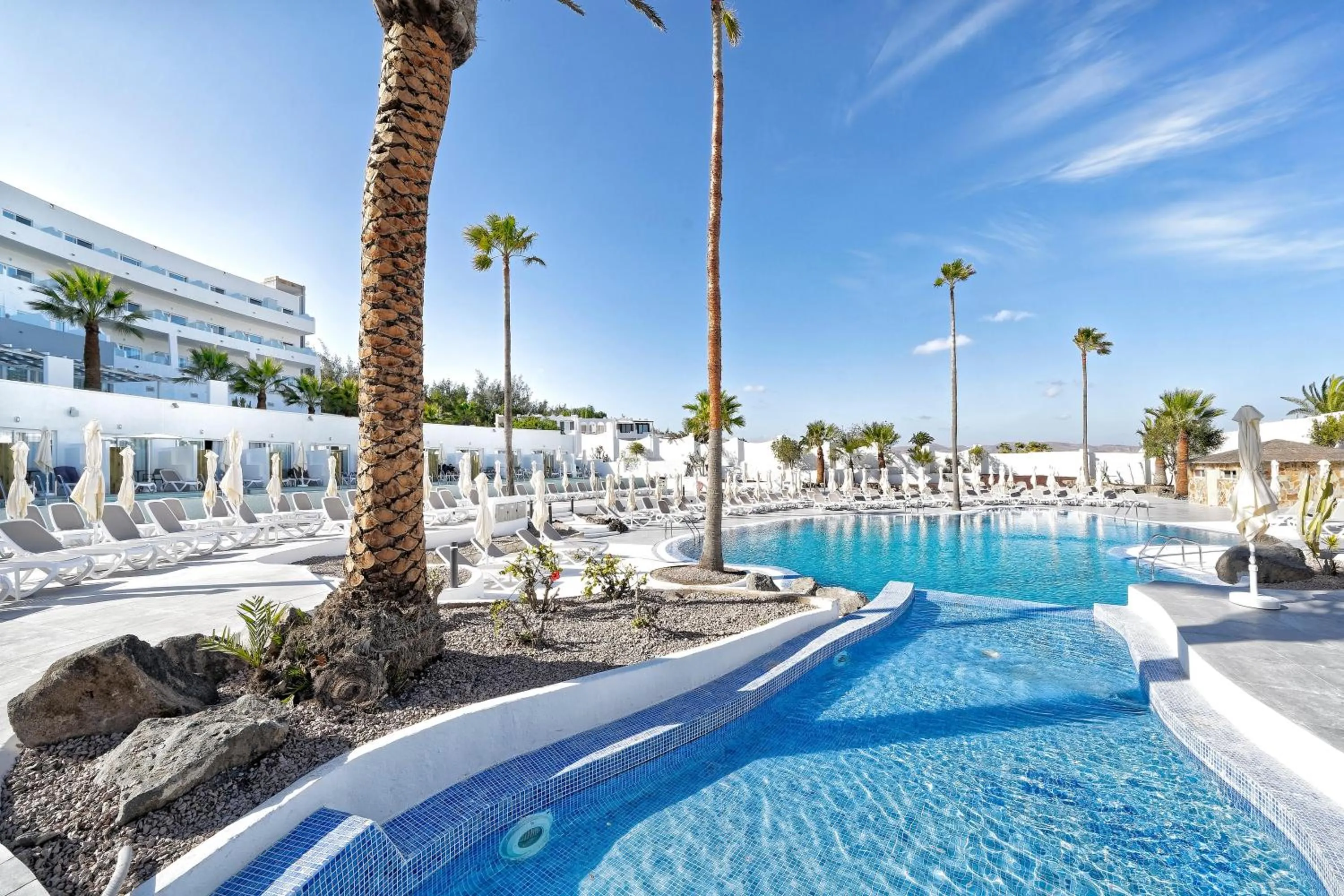 Swimming pool in Labranda Golden Beach