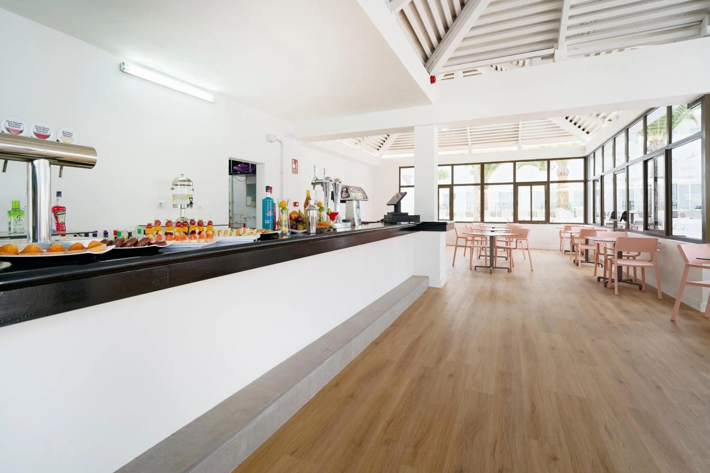 Lounge or bar in Labranda Golden Beach