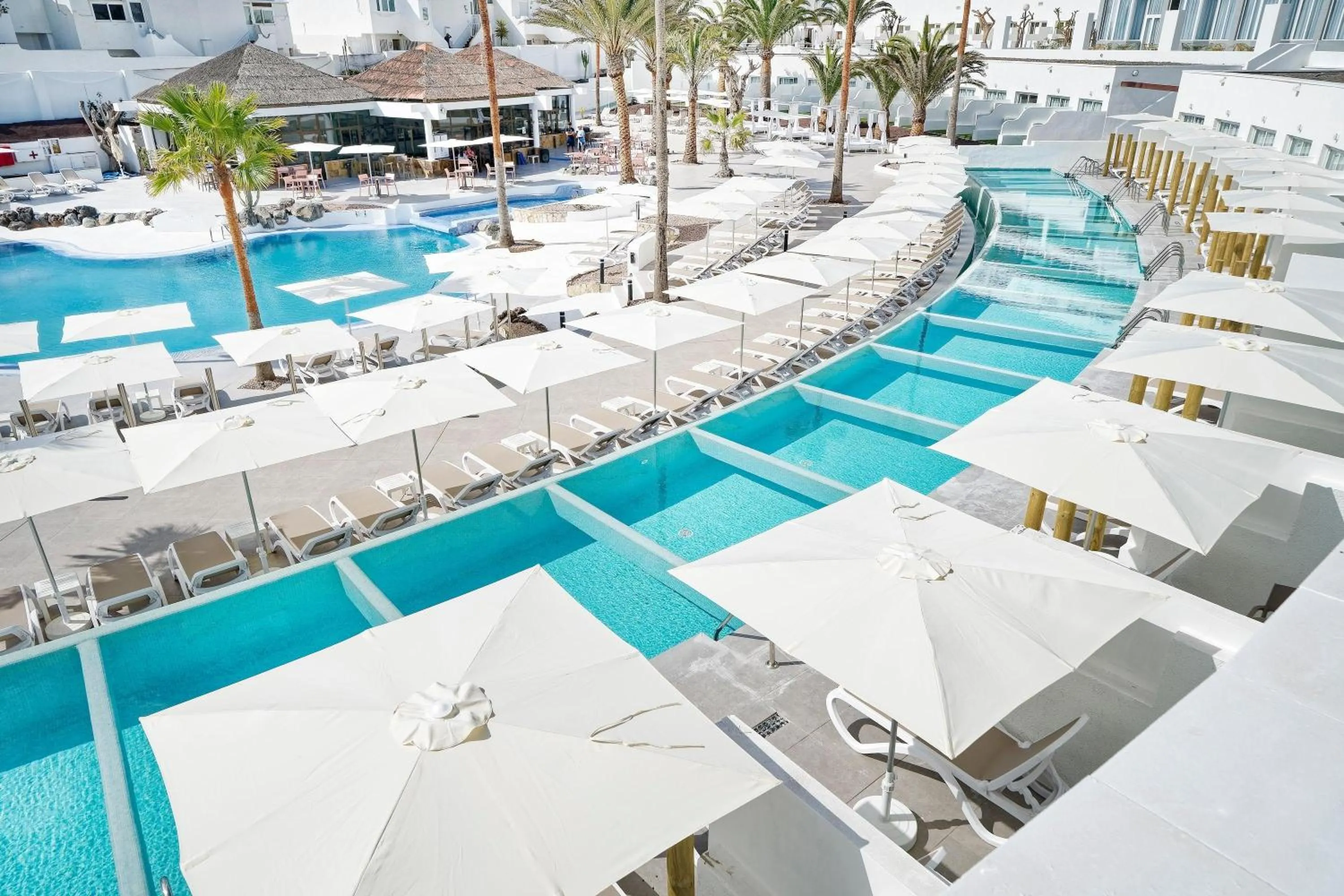 Swimming pool in BLUESEA Golden Beach