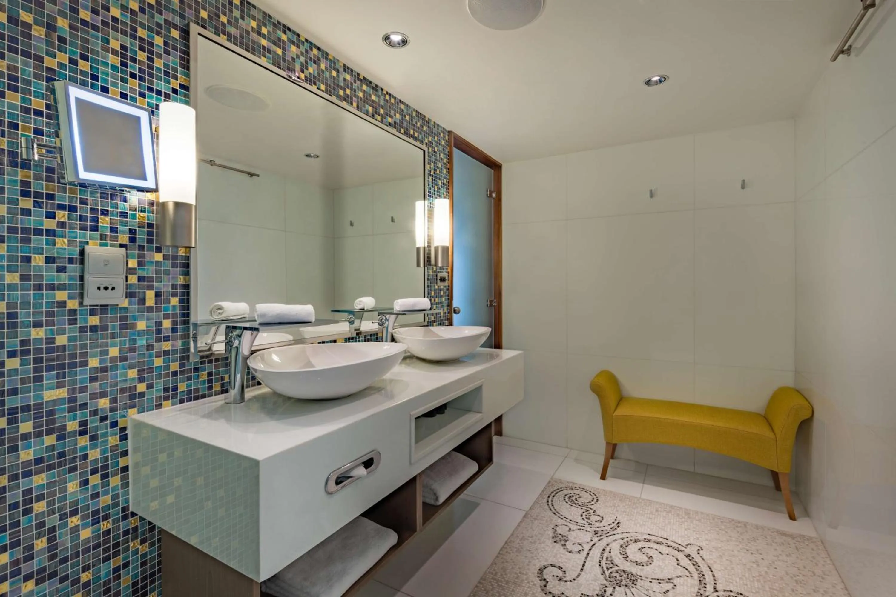 Bathroom in Radisson Blu Hotel, Kuwait