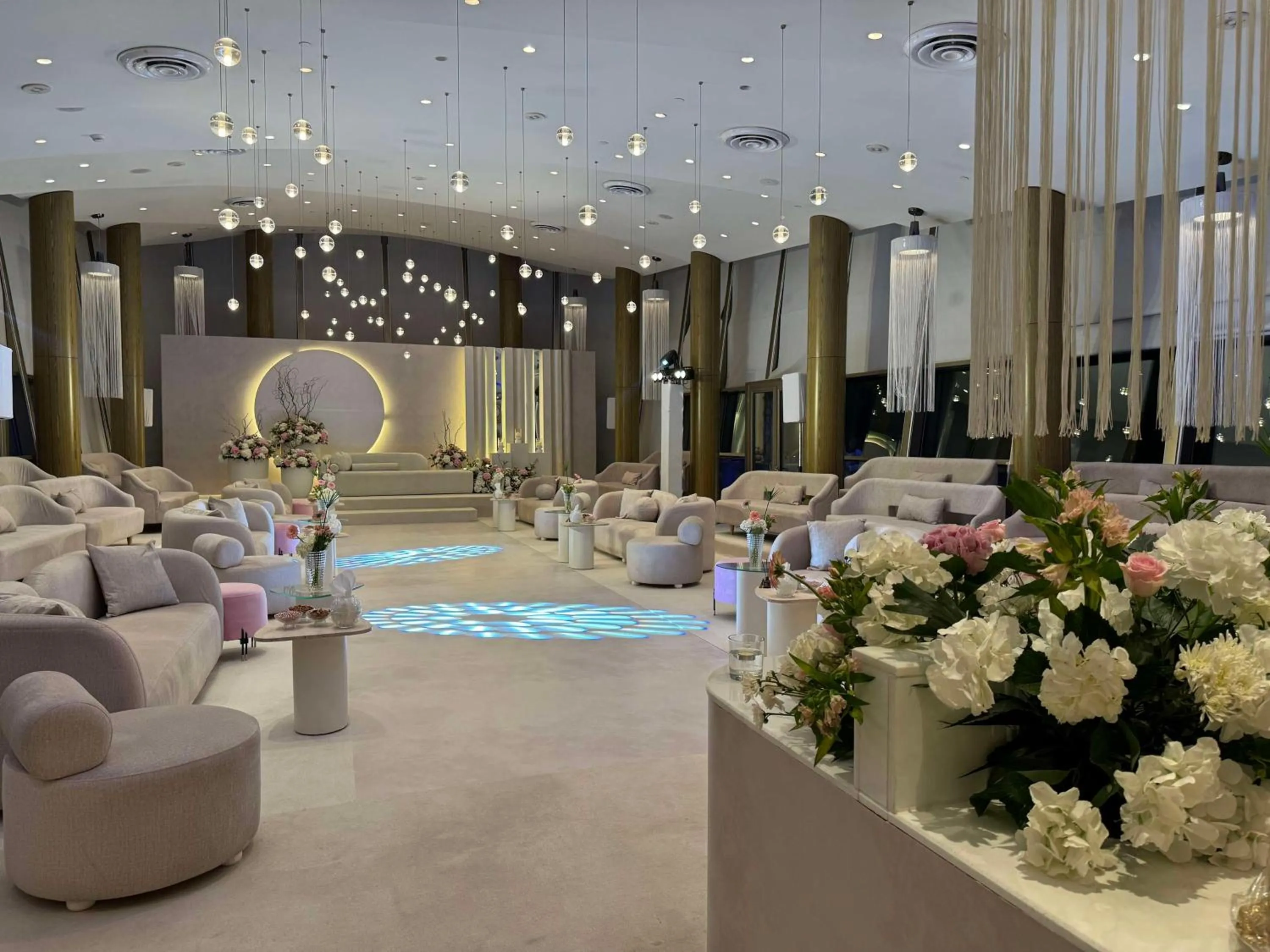 Meeting/conference room in Radisson Blu Hotel, Kuwait