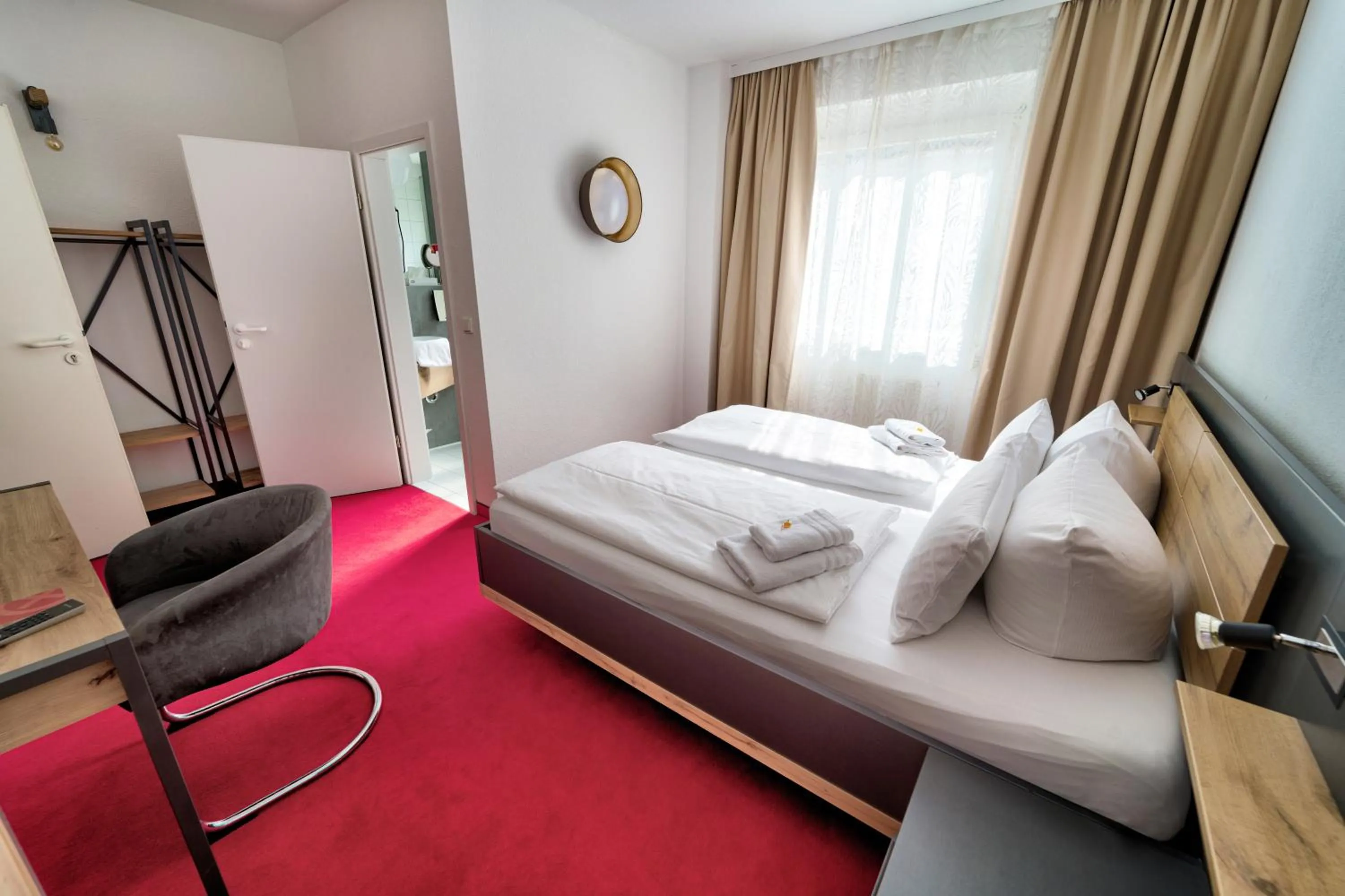 Photo of the whole room, Bed in Hotel Tanne